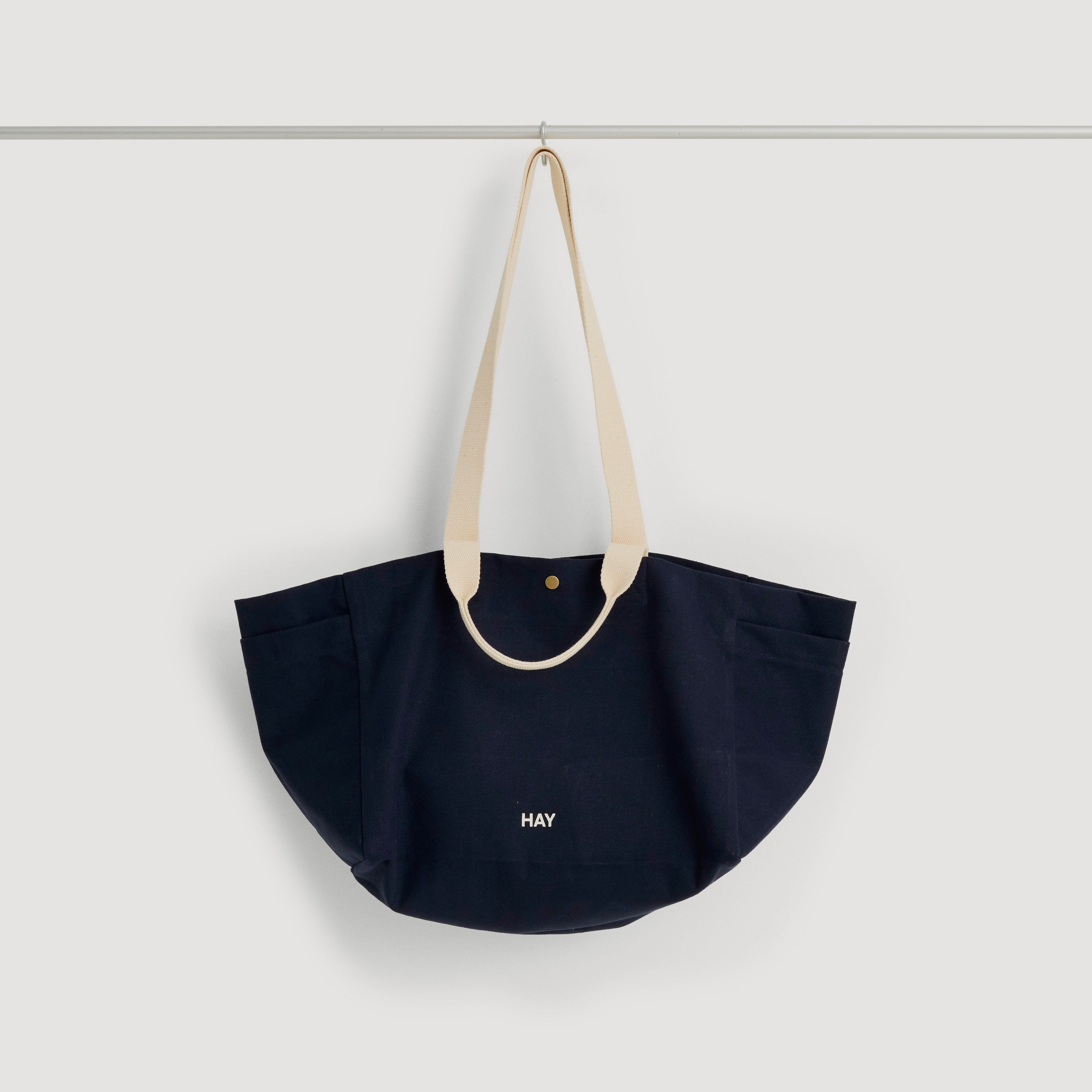 HAY | Weekend Bag No2 Small Midnight Blue | Maplestore