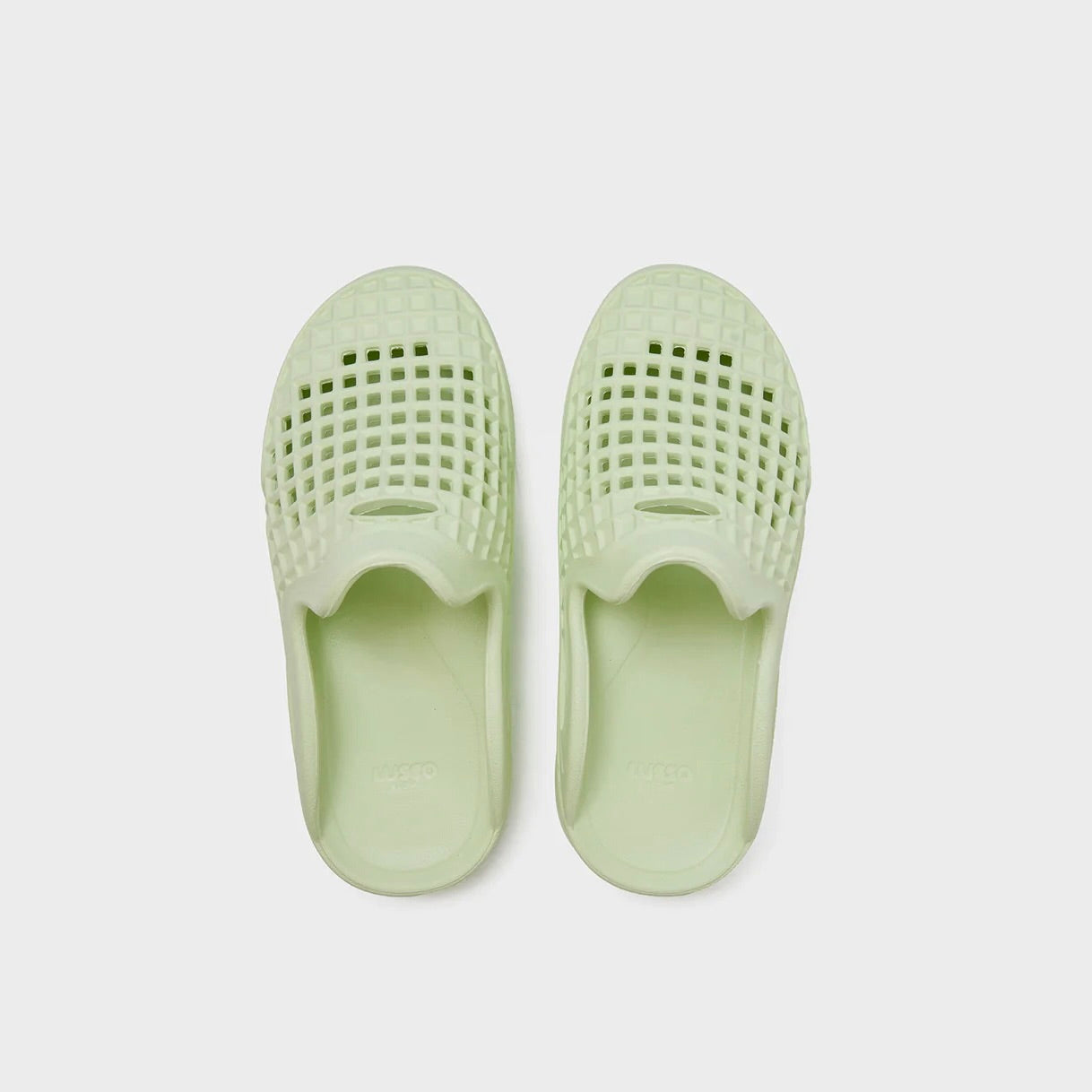 Lusso Cloud | Scenario Slide Daiquiri Ice | Maplestore