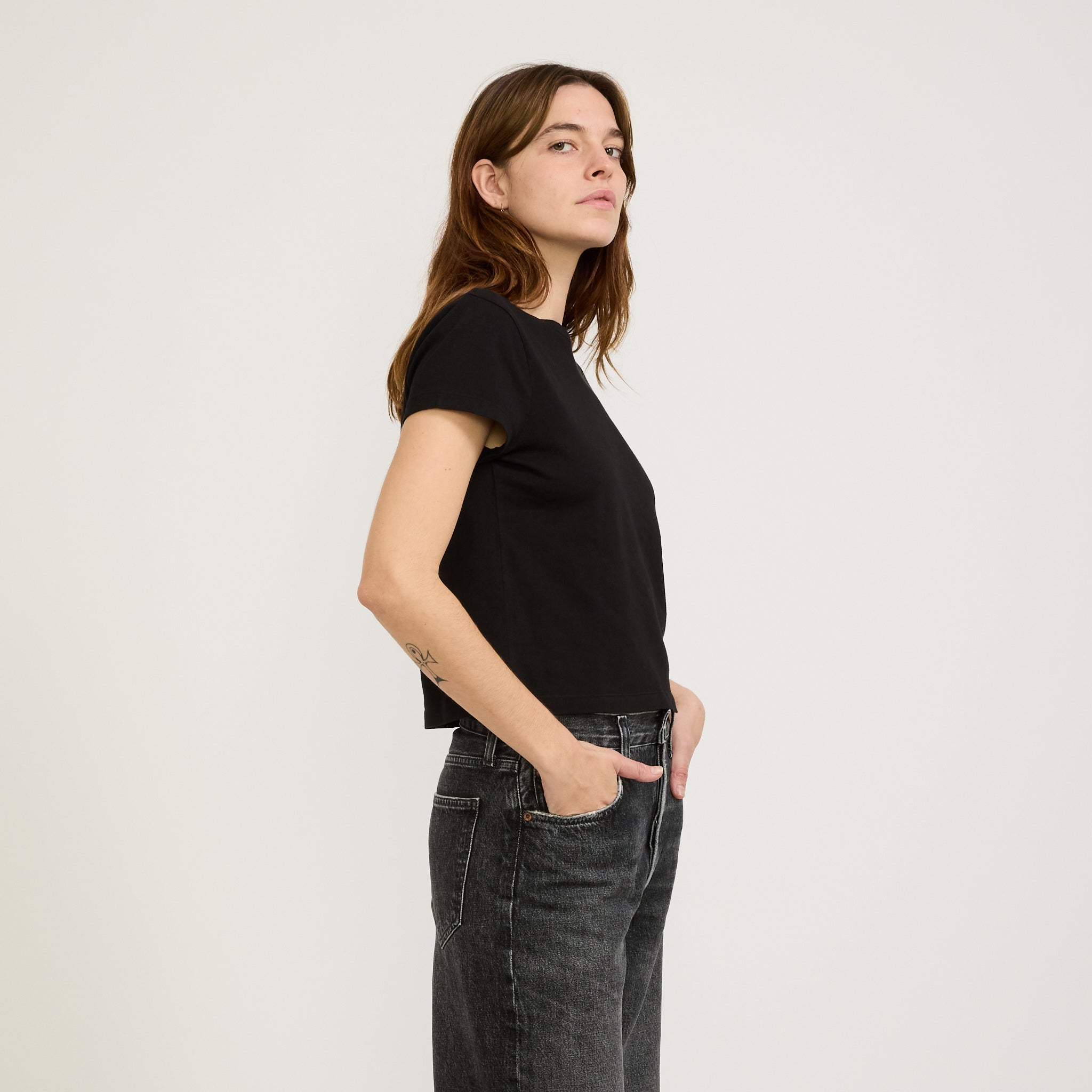 Agolde | Adine Shrunken Tee Black | Maplestore