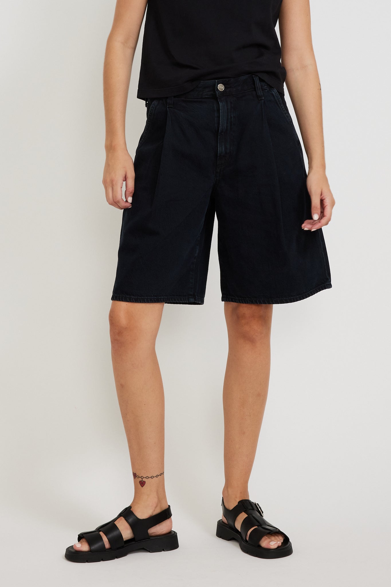Agolde | Ellis Trouser Short Crushed | Maplestore