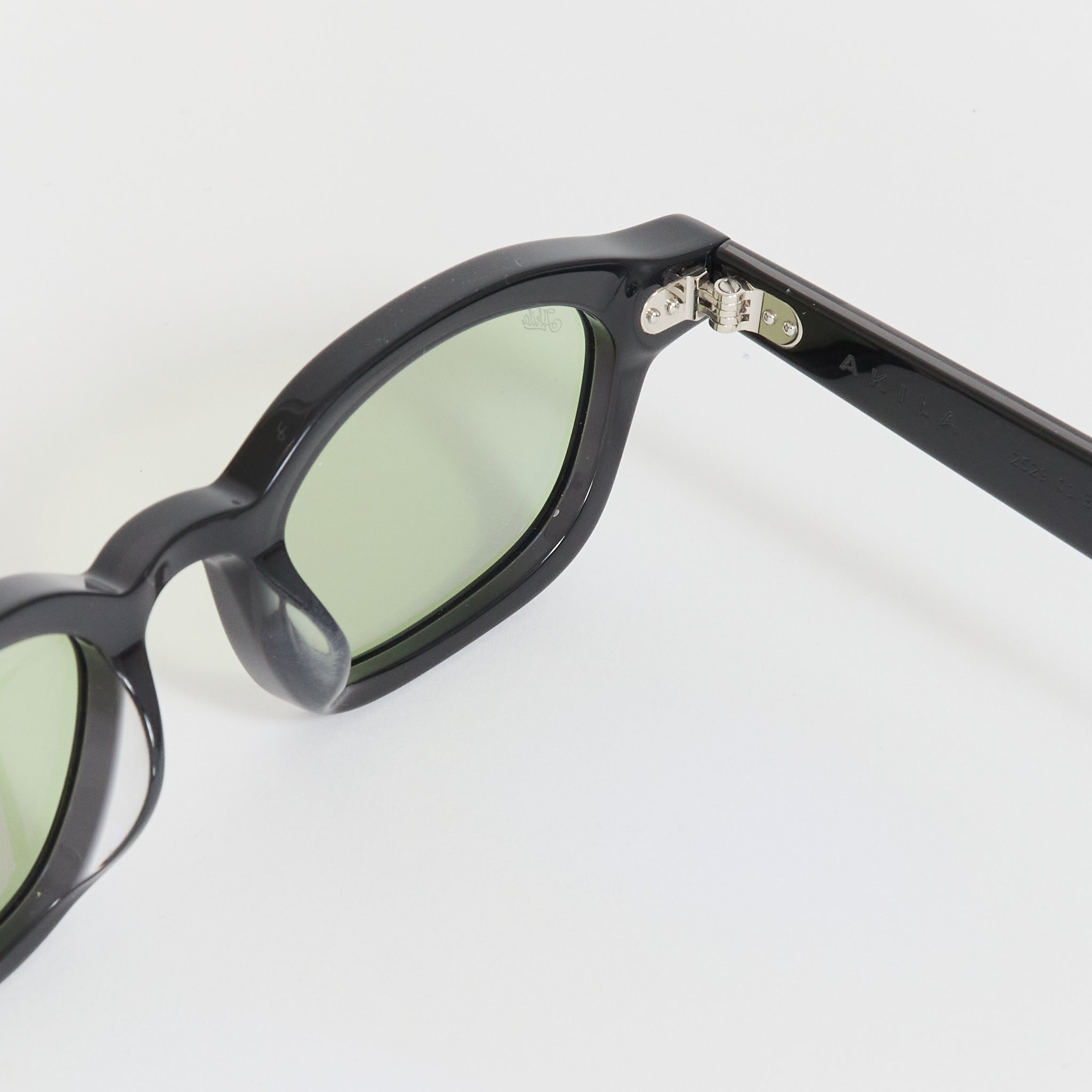 Ceres Black/Light Green
