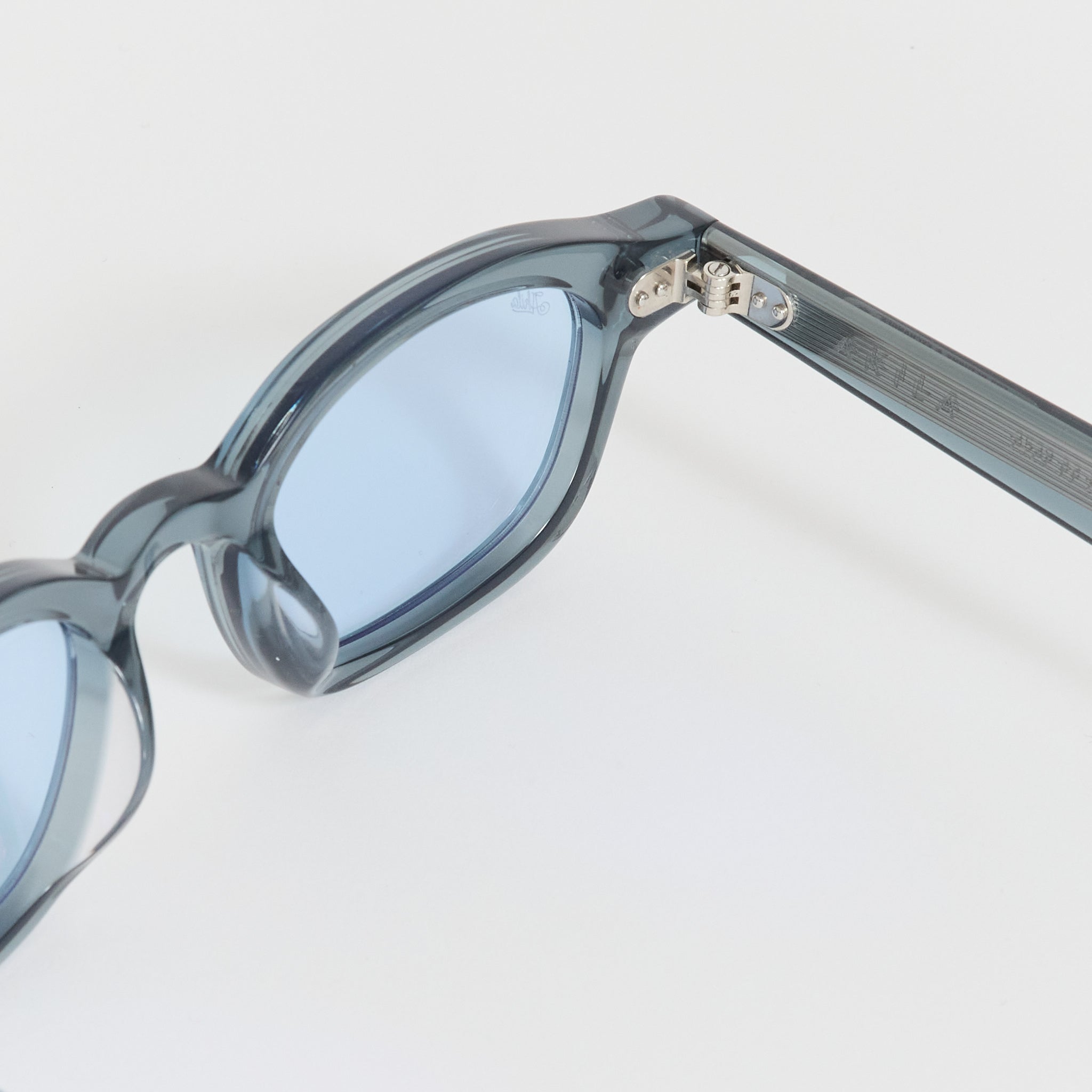 Ceres Slate/Light Blue