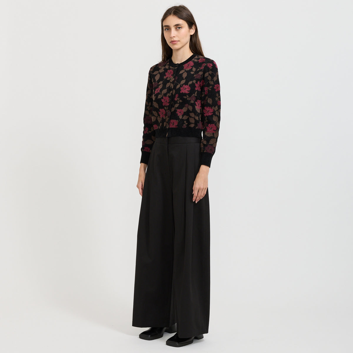 Two Tuck Wide Banding Pants Black