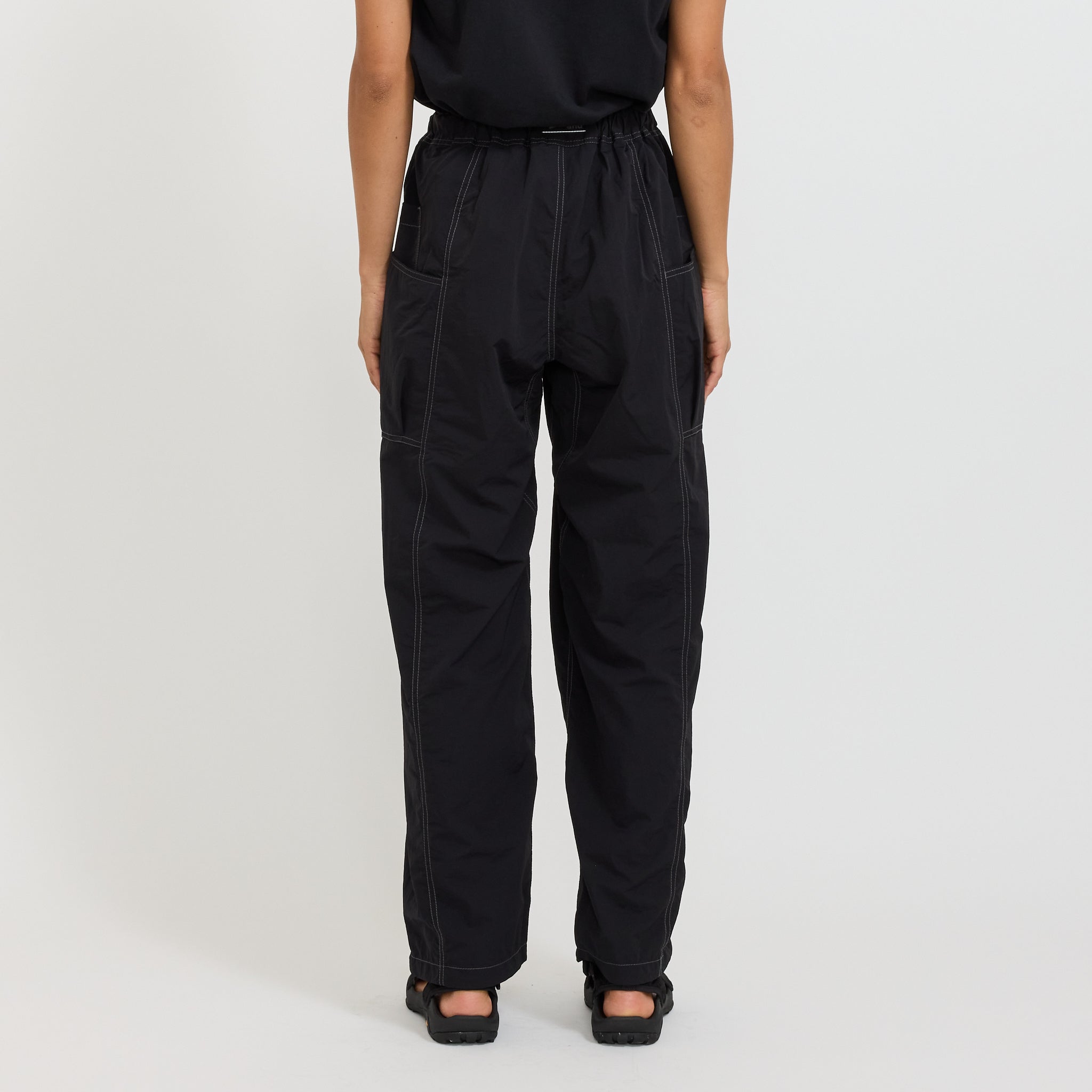 And Wander | Crinkled Nylon Pants Black | Maplestore