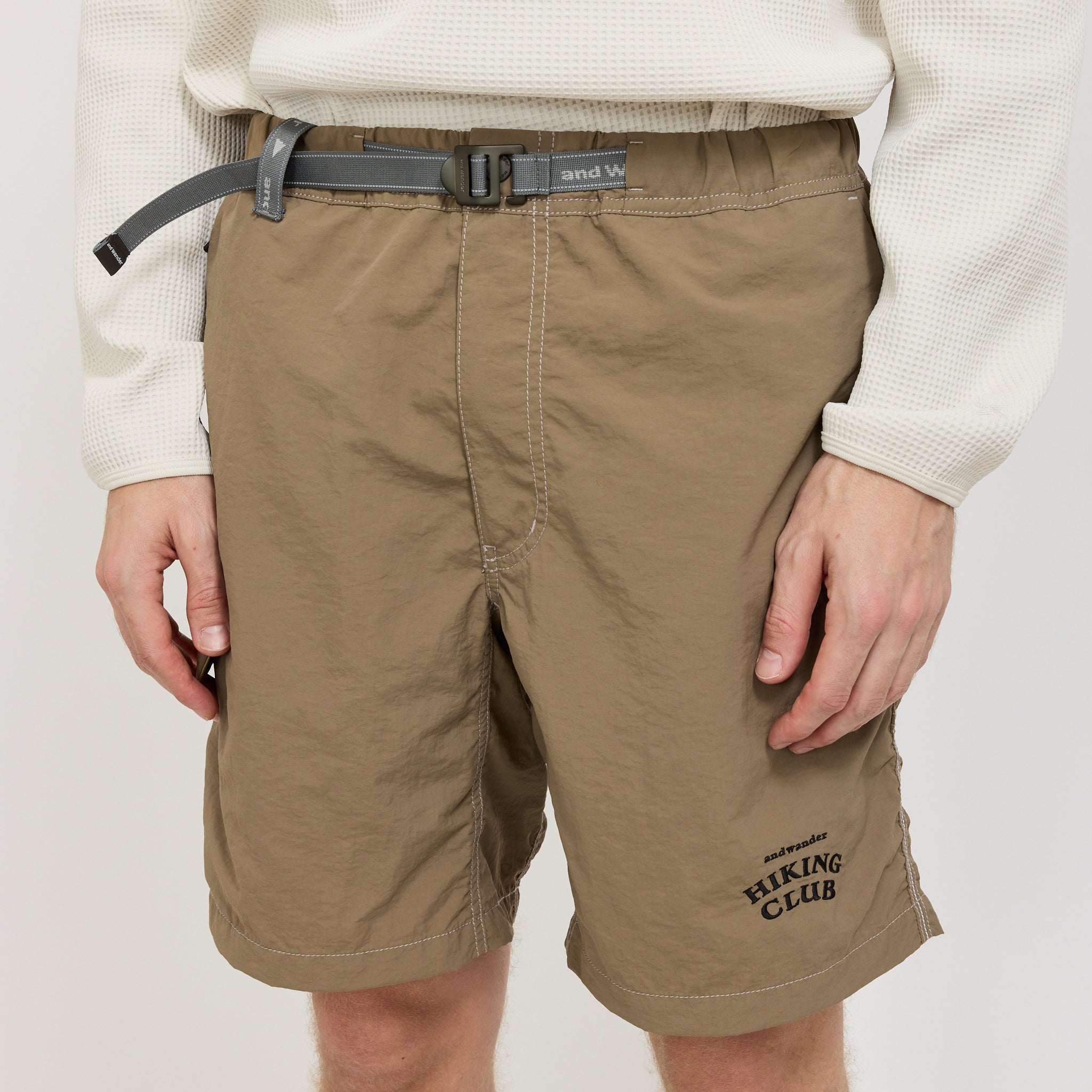 Hiking Club Ny Taffeta Hiker Short Pants Beige