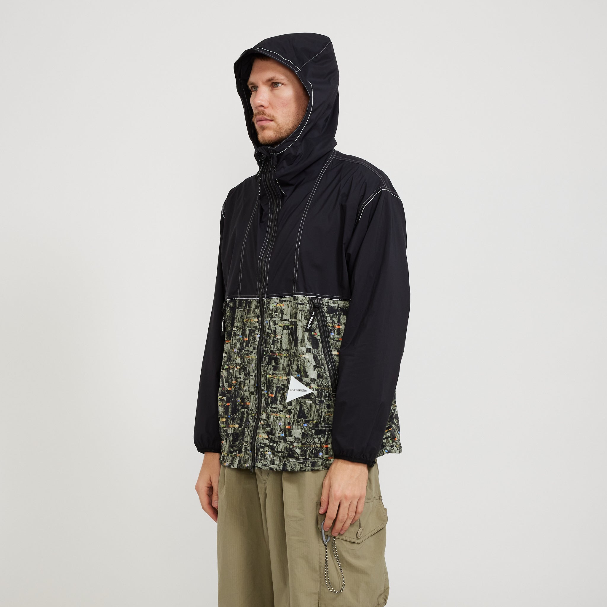 And Wander | PERTEX Printed Wind Jacket Black | Maplestore