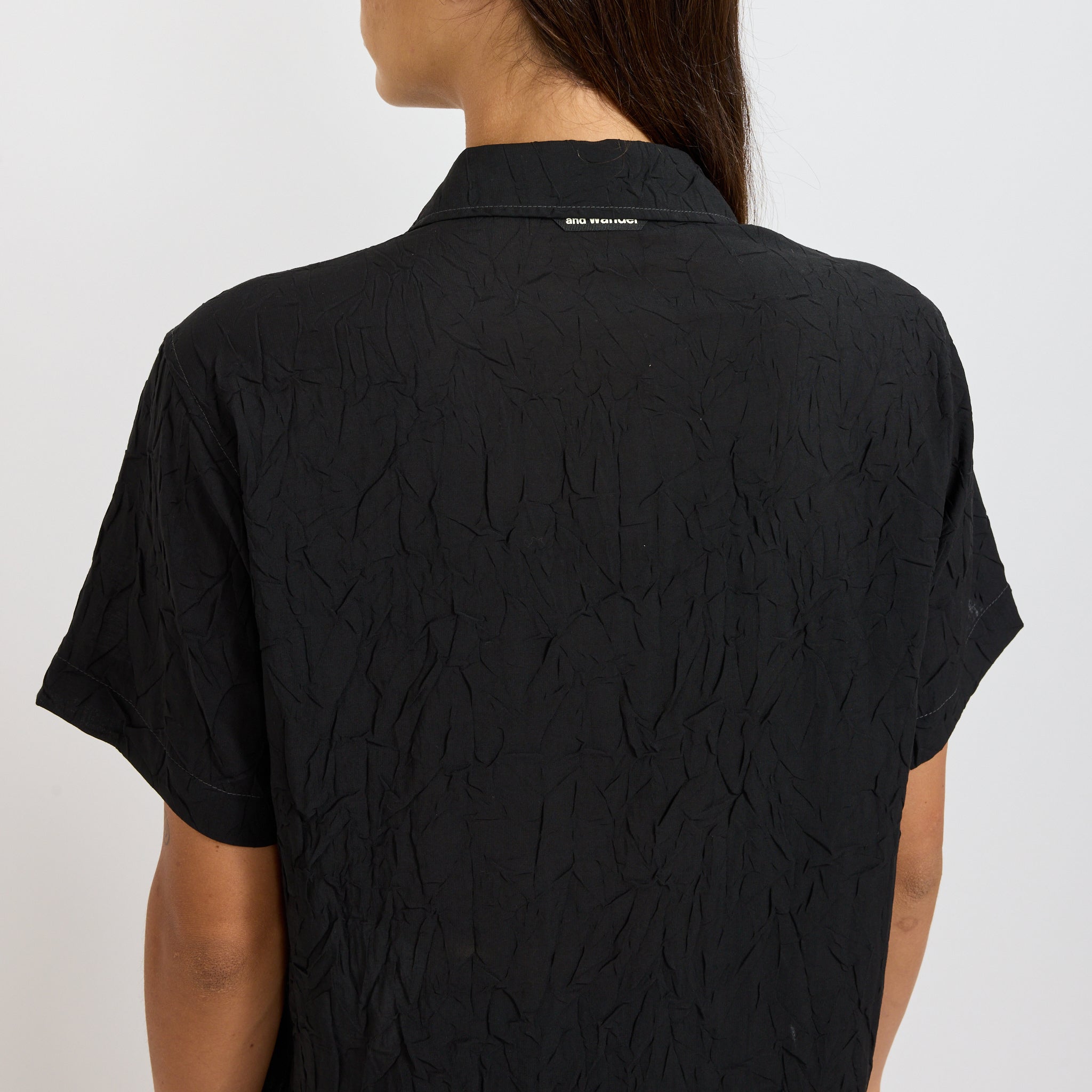 And Wander | Washer Pleated Open SS Shirt Black | Maplestore