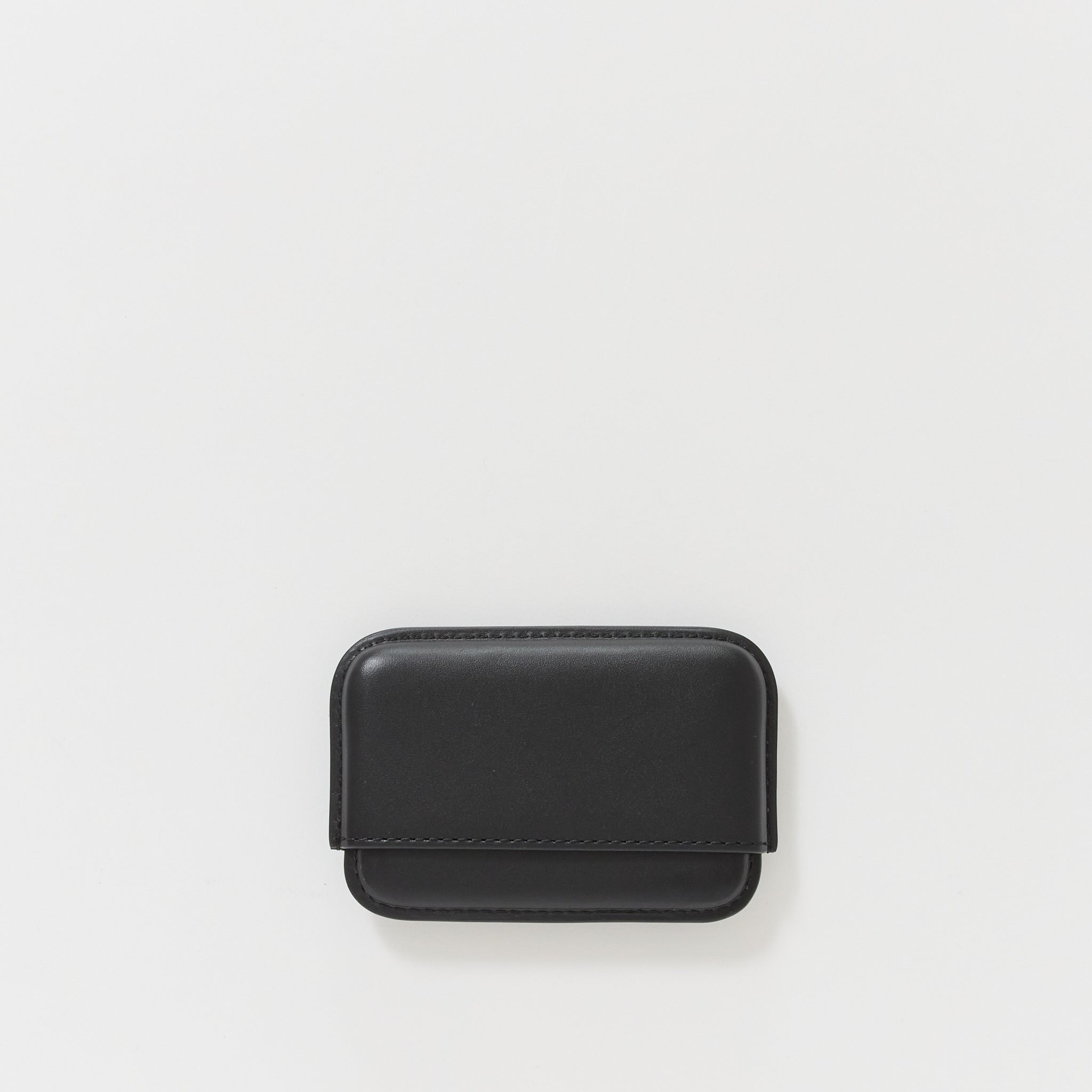 A.P.C. | Magna Carta Card Holder Black | Maplestore