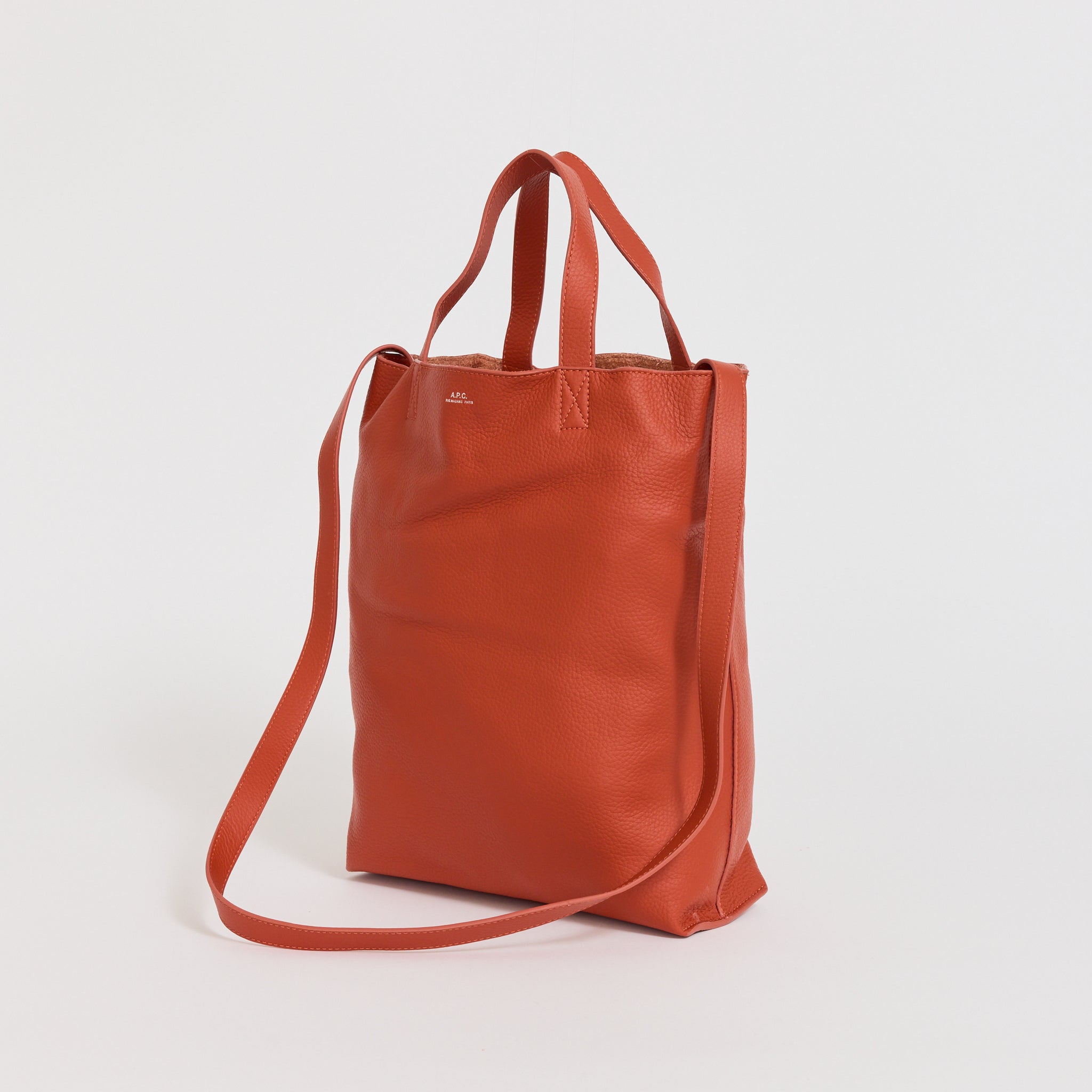 A.P.C. | Maiko Tote Medium Mango | Maplestore