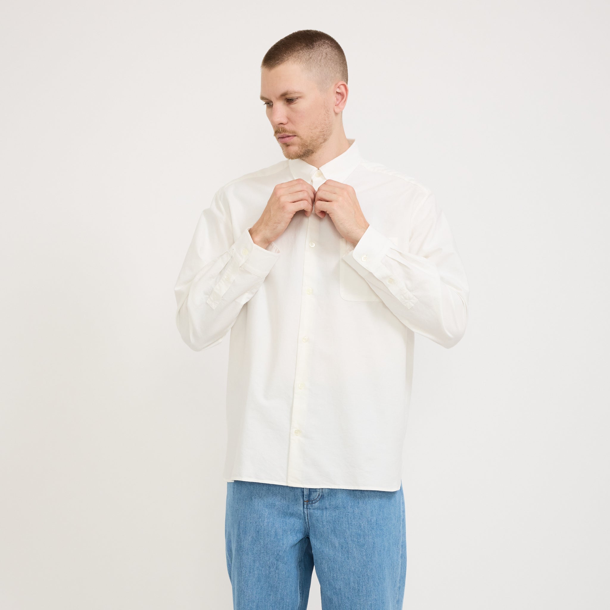 A.P.C. | Mateo Logo Shirt Off White | Maplestore