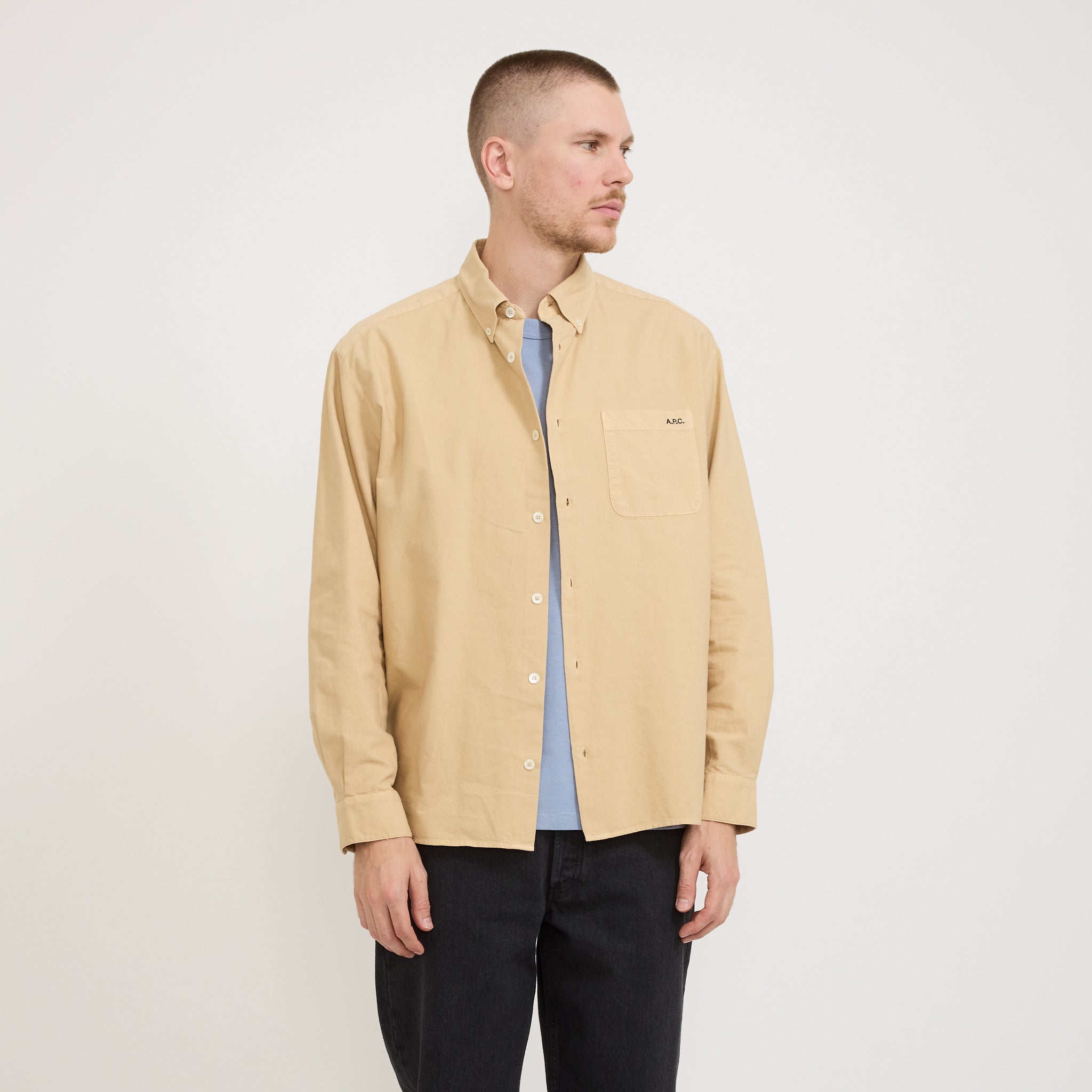 A.P.C. | Mateo Logo Shirt Beige | Maplestore