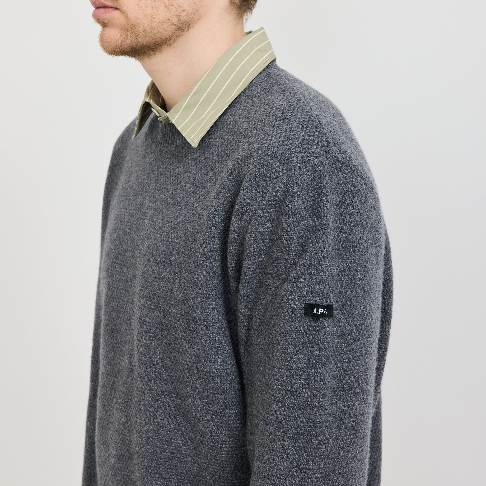 A.P.C. | Thomas Jumper Heathered Anthracite | Maplestore