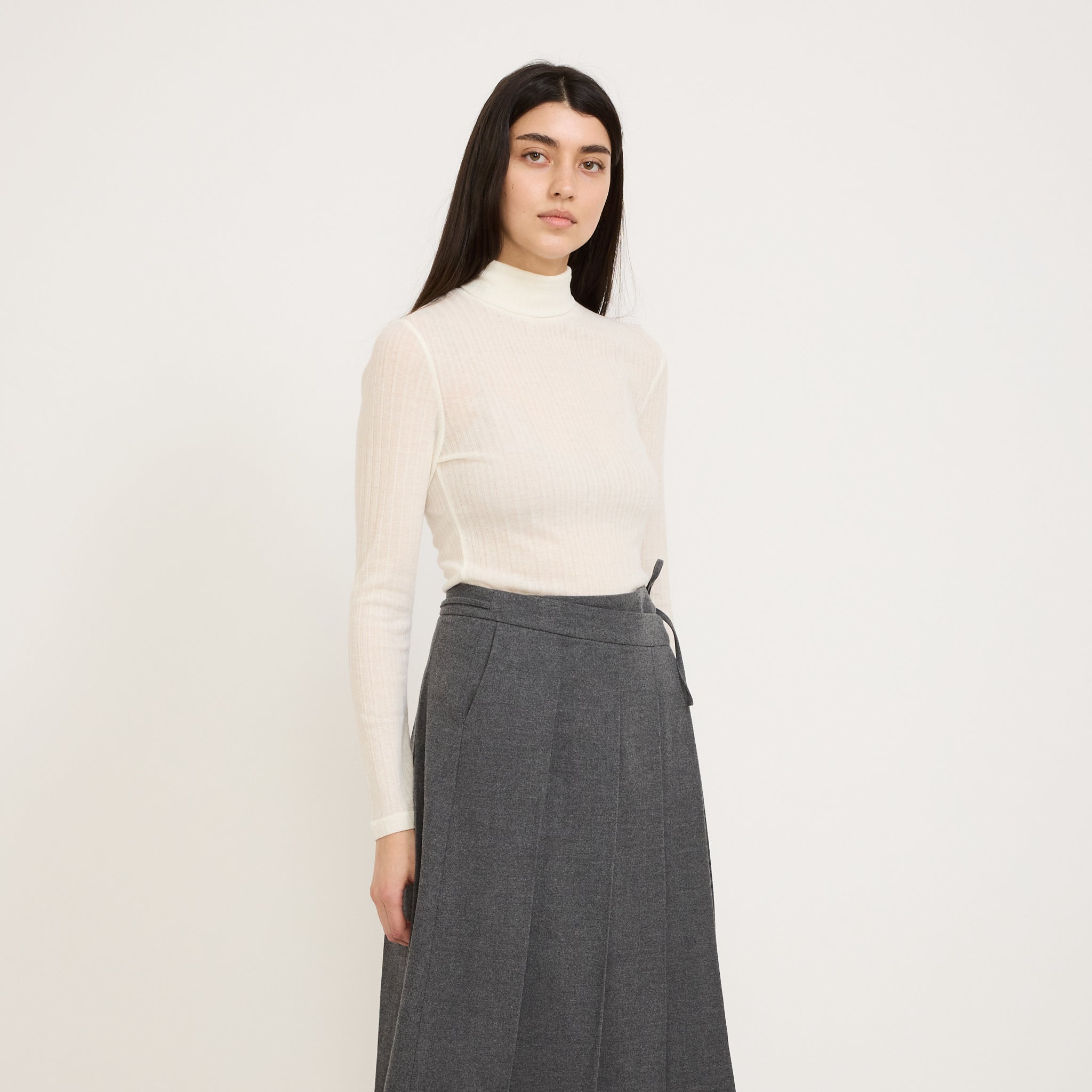 A.P.C. | Assia Top Off White | Maplestore