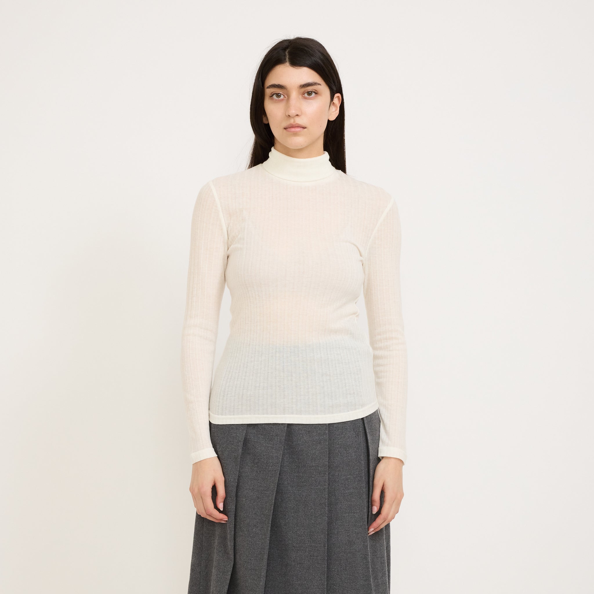 A.P.C. | Assia Top Off White | Maplestore