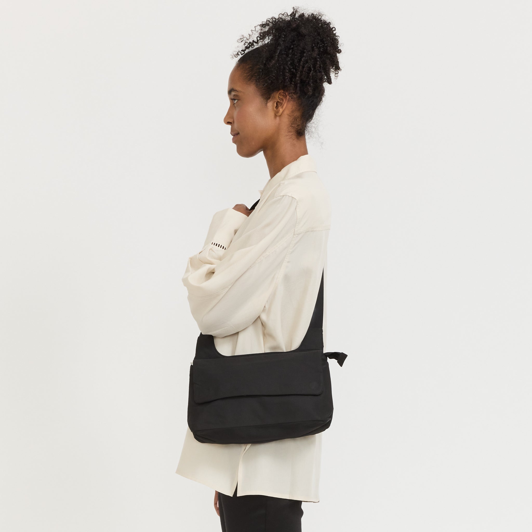 Club Cross Body Black