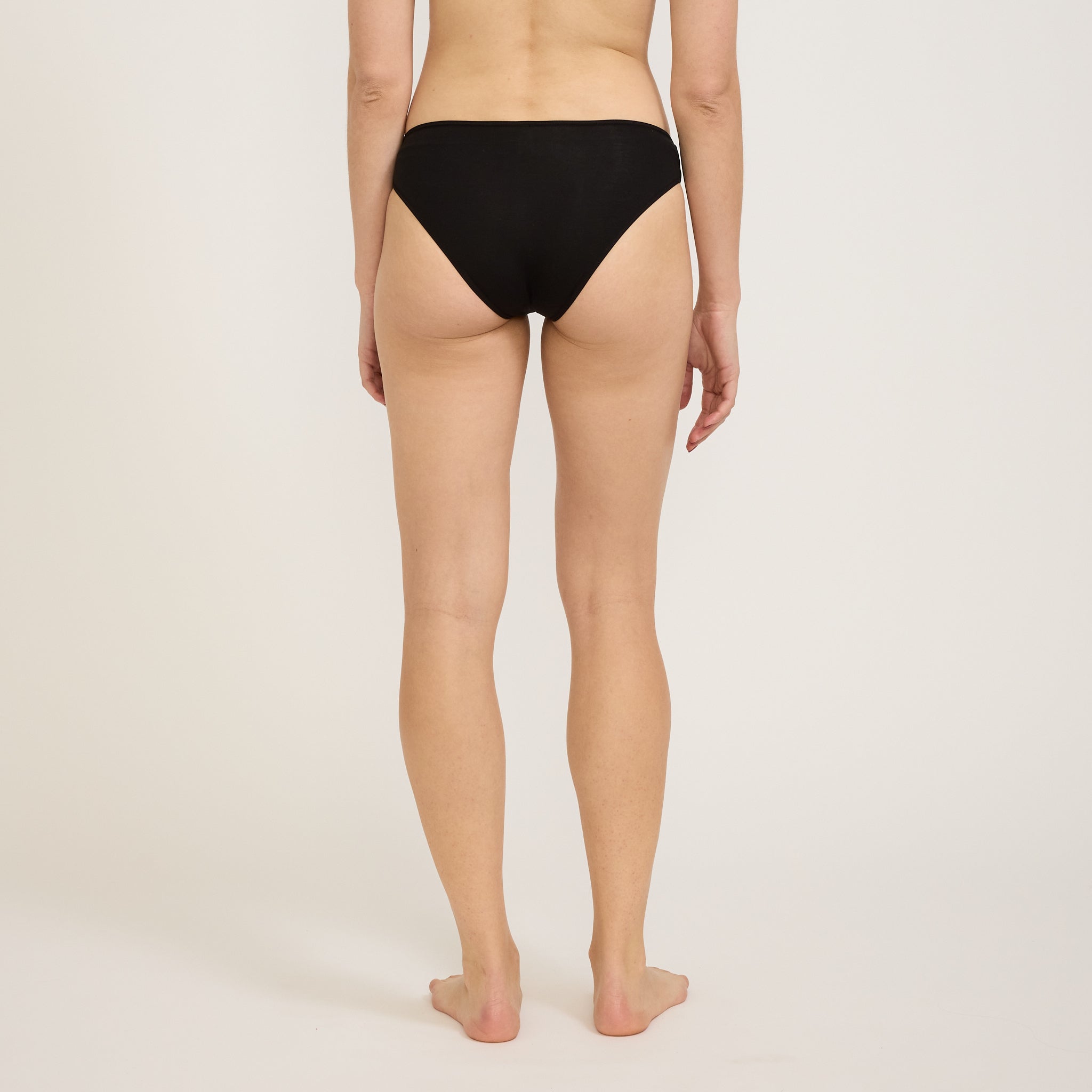 Baserange | Bell Pants Black | Maplestore