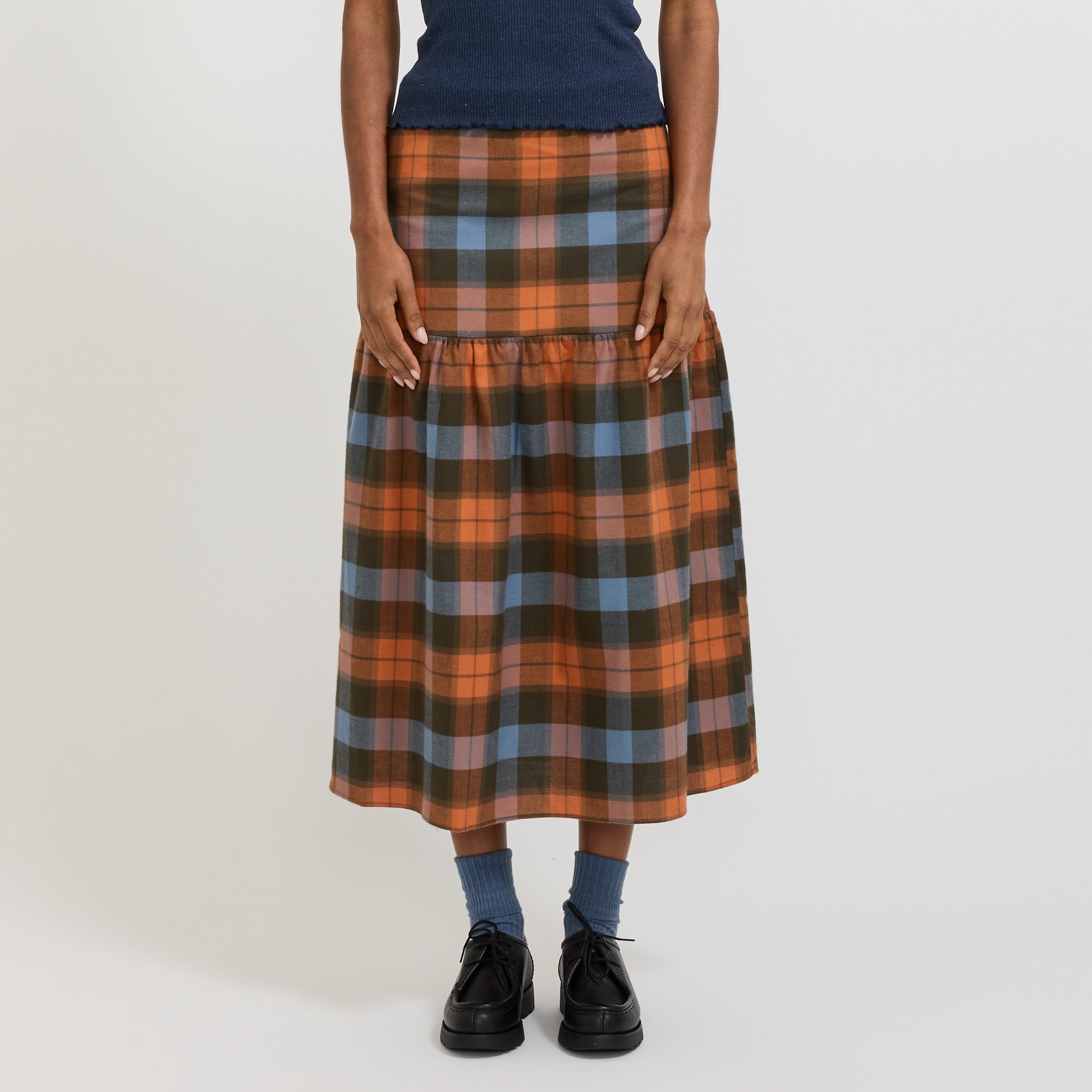 Baserange | Garlin Skirt Frame Plaid | Maplestore