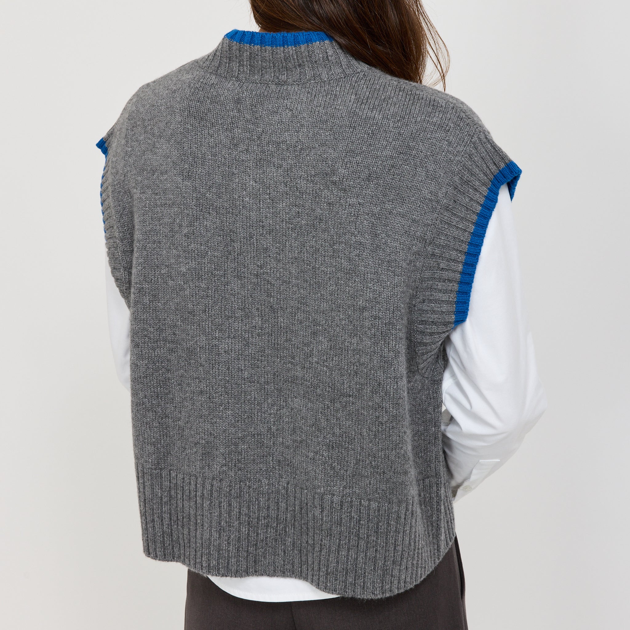 Bassike | Contrast Stripe Knitted Vest Dark Charcoal/Cobalt | Maplestore