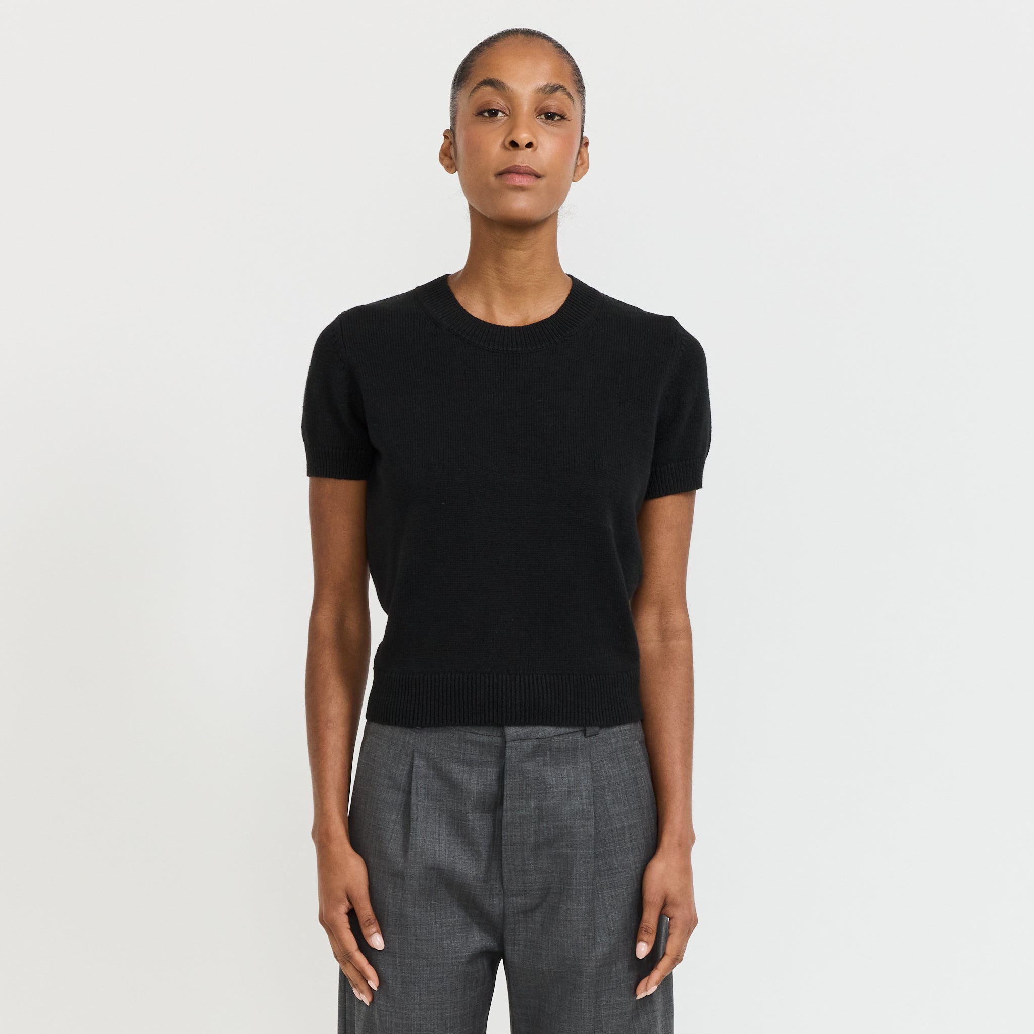 Cotton Linen Slim S/S Knit Black