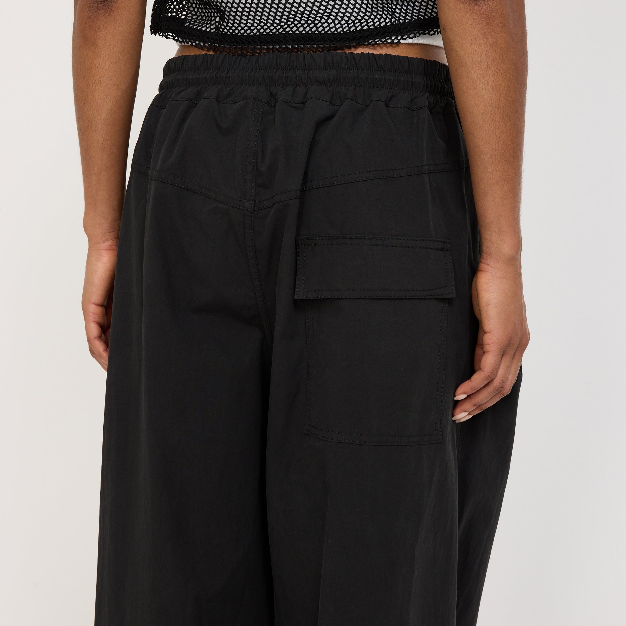 Bassike | Crushed Cotton Hiker Pant Black | Maplestore