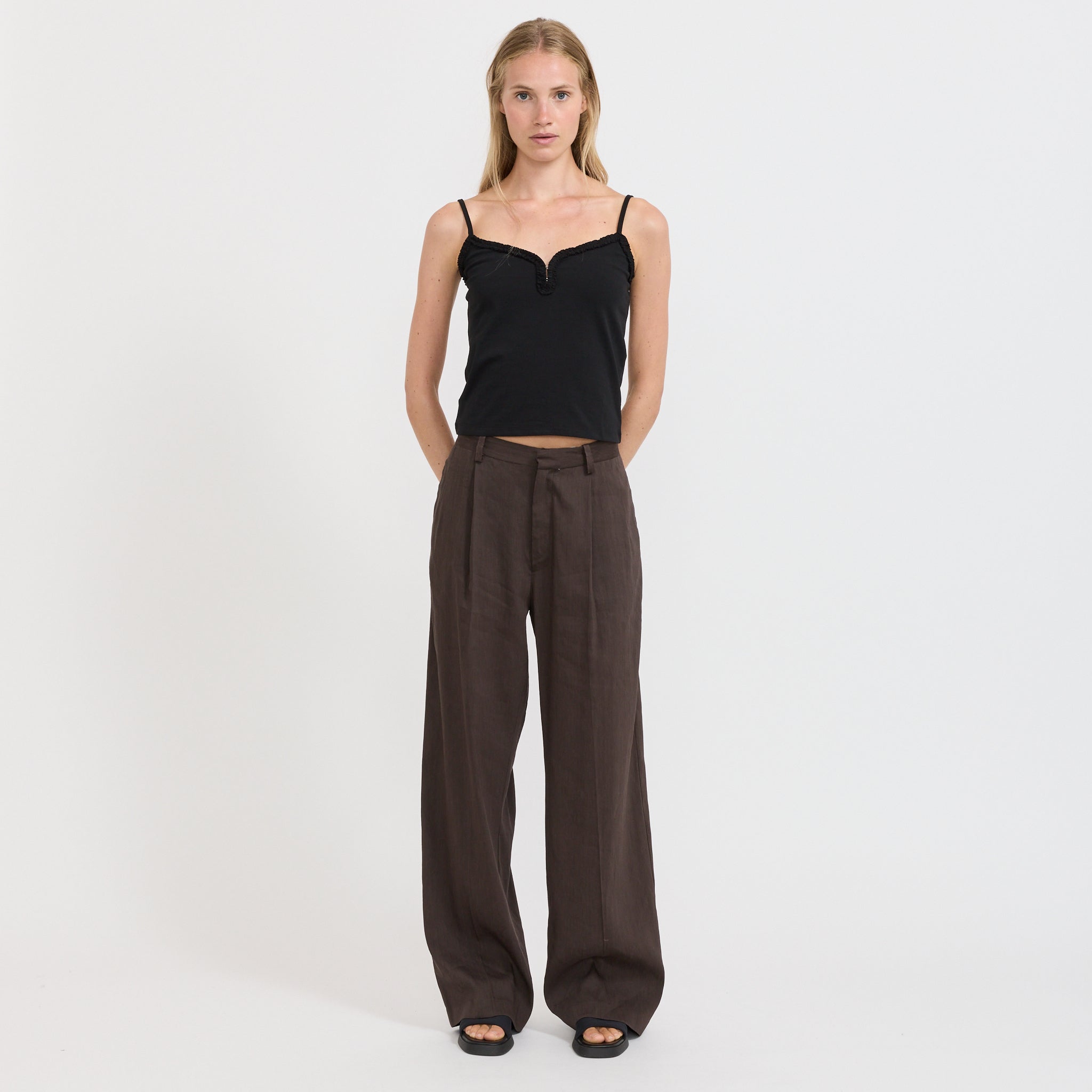 Bassike | Soft Tailored Pant Chocolate Brown | Maplestore