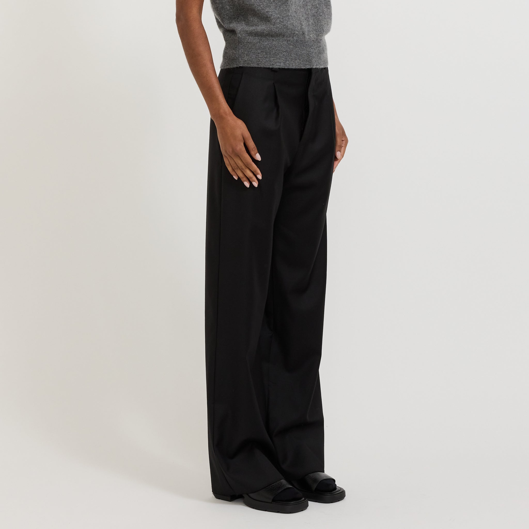 Bassike | Tailored Pant Black | Maplestore