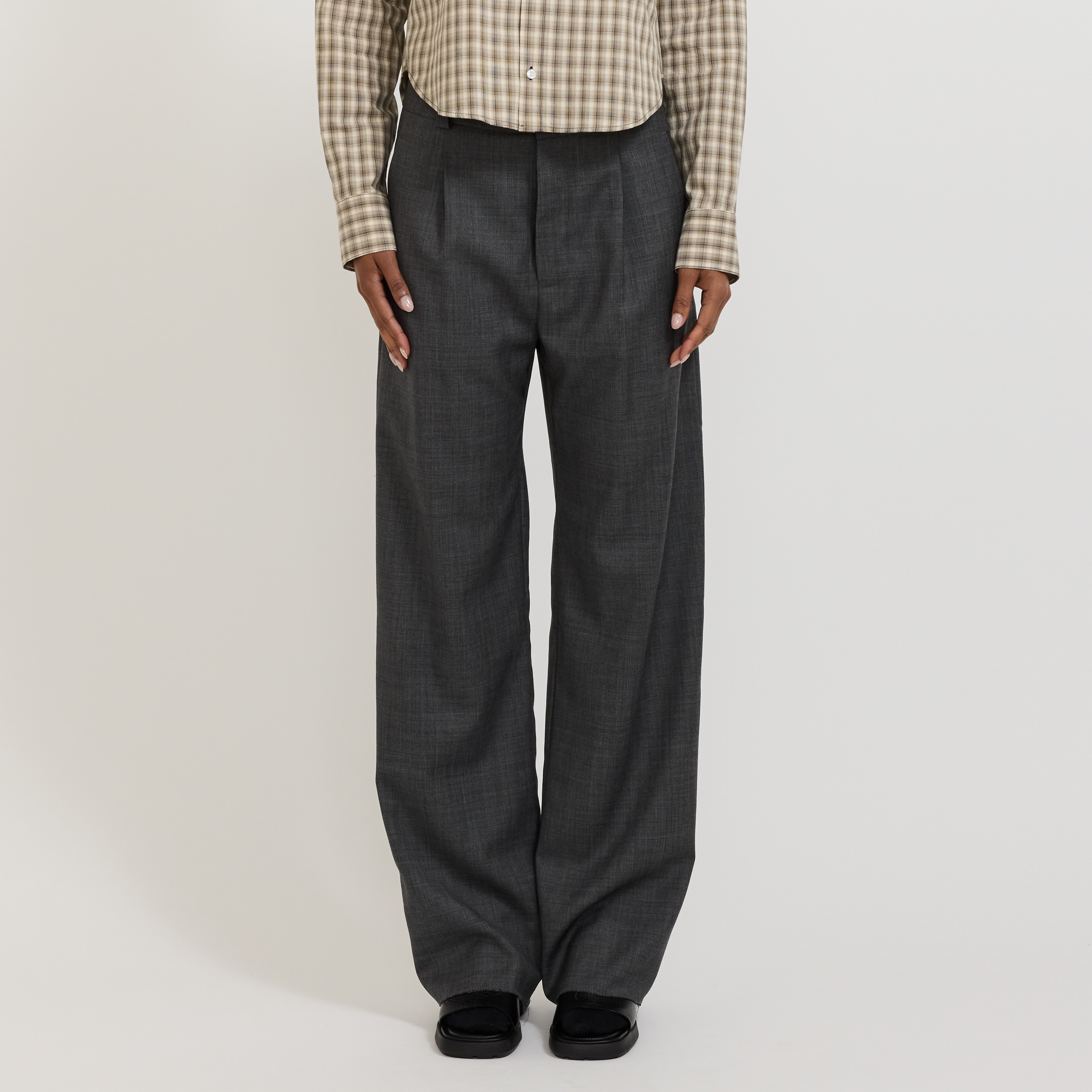 Bassike | Tailored Pant Charcoal | Maplestore