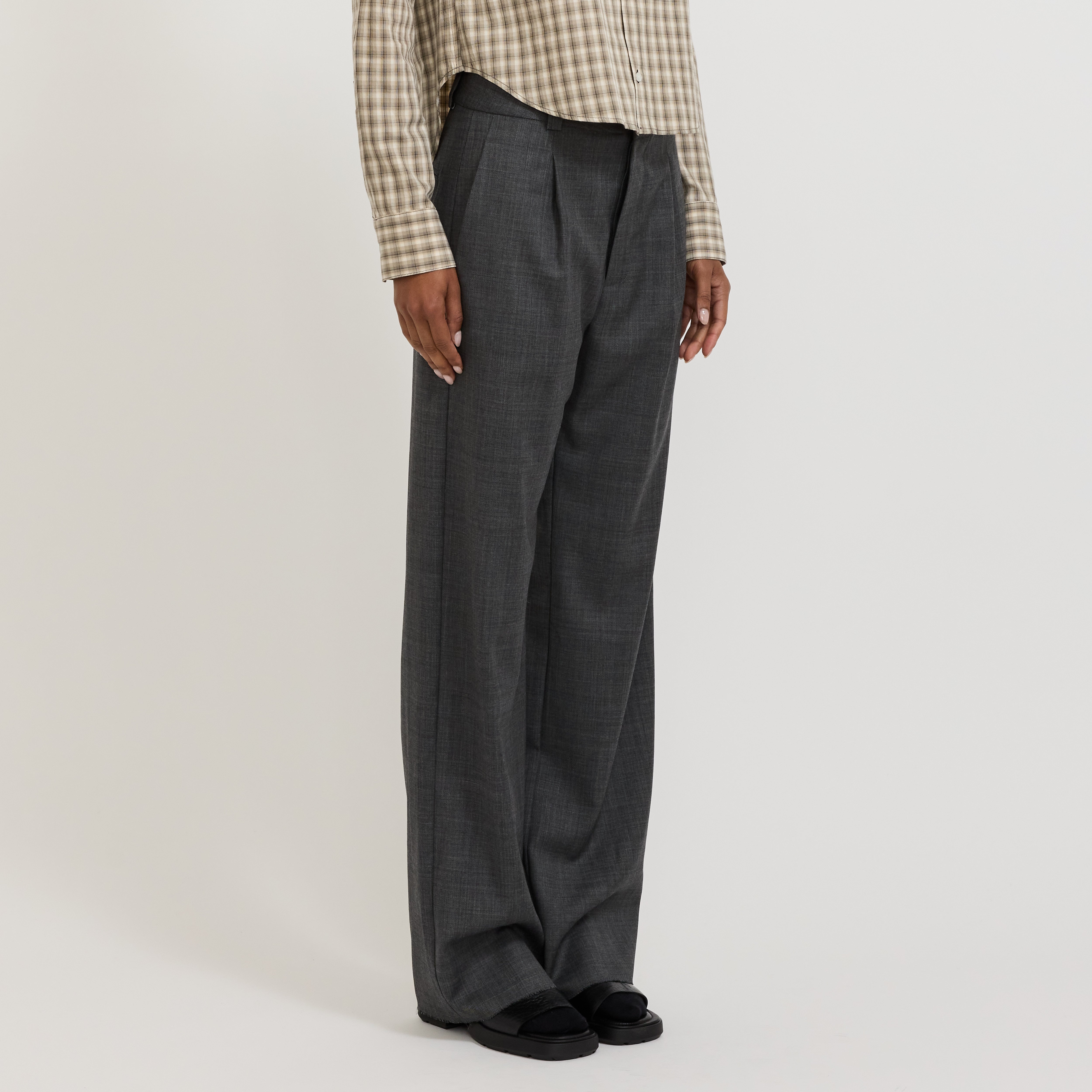 Bassike | Tailored Pant Charcoal | Maplestore