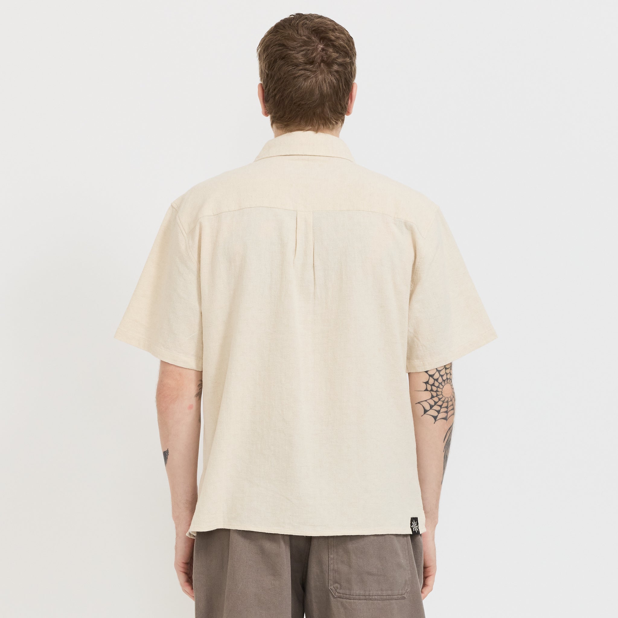 Beach Brains | Hold SS Shirt Off White | Maplestore