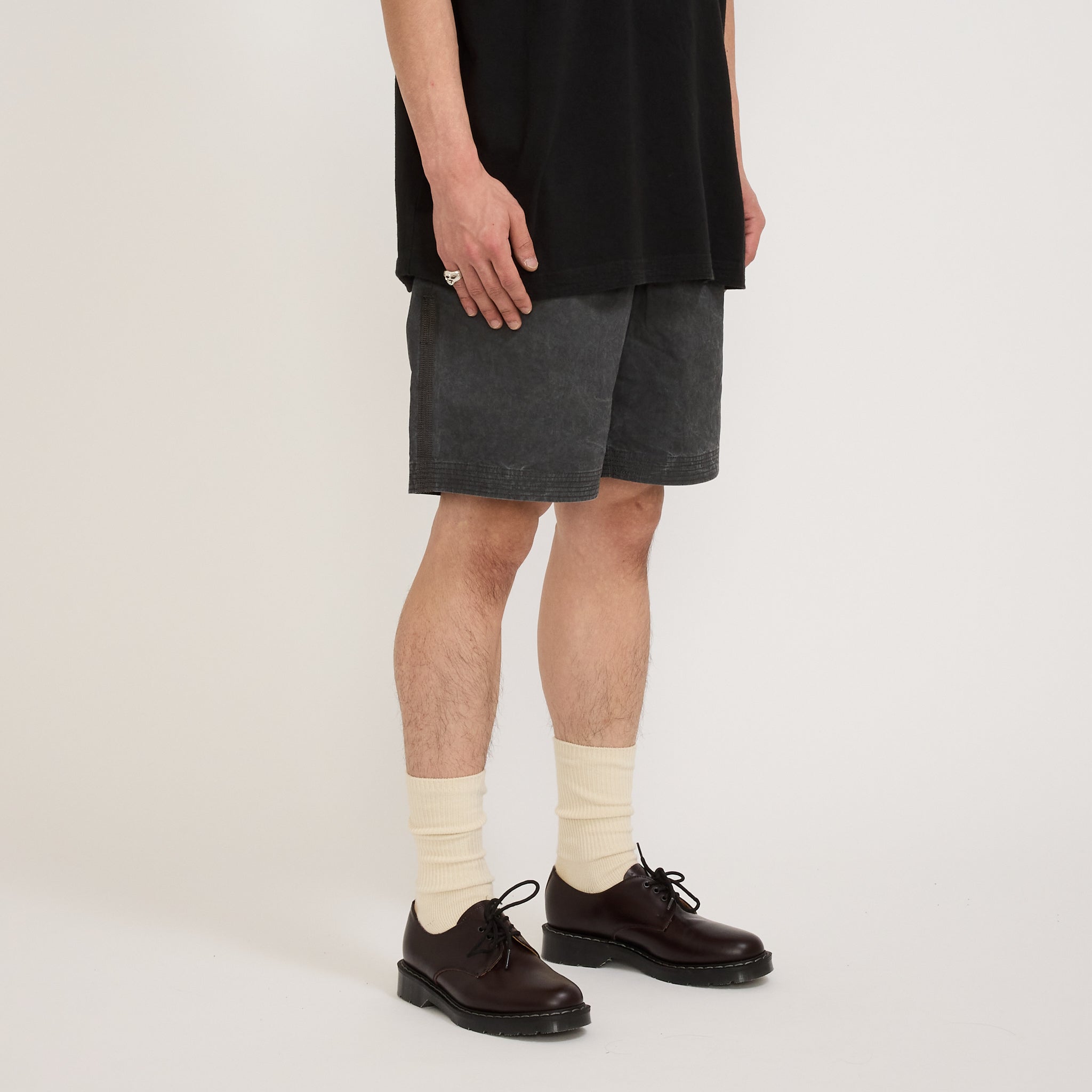 Relaxed Short Washed Charcoal