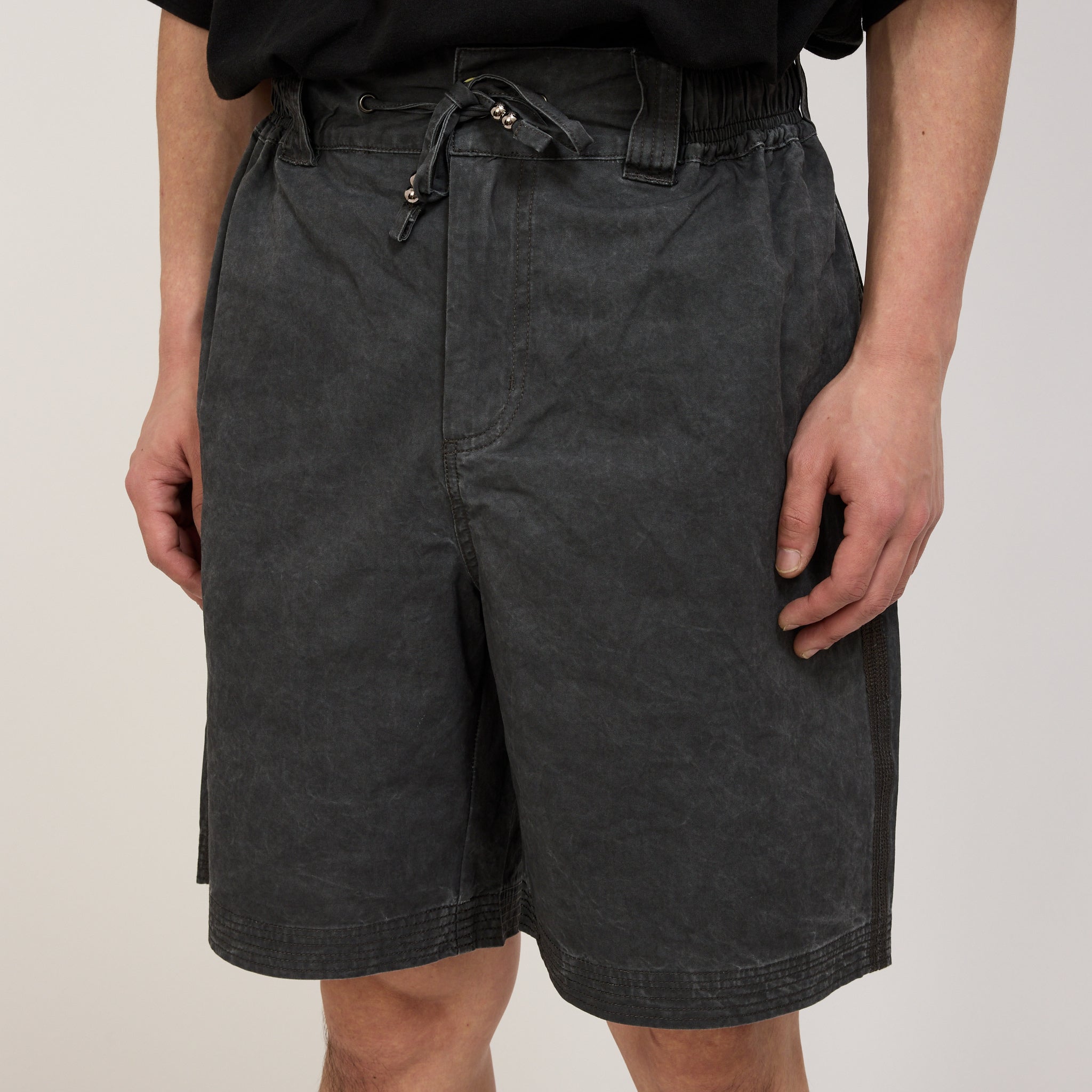 Relaxed Short Washed Charcoal