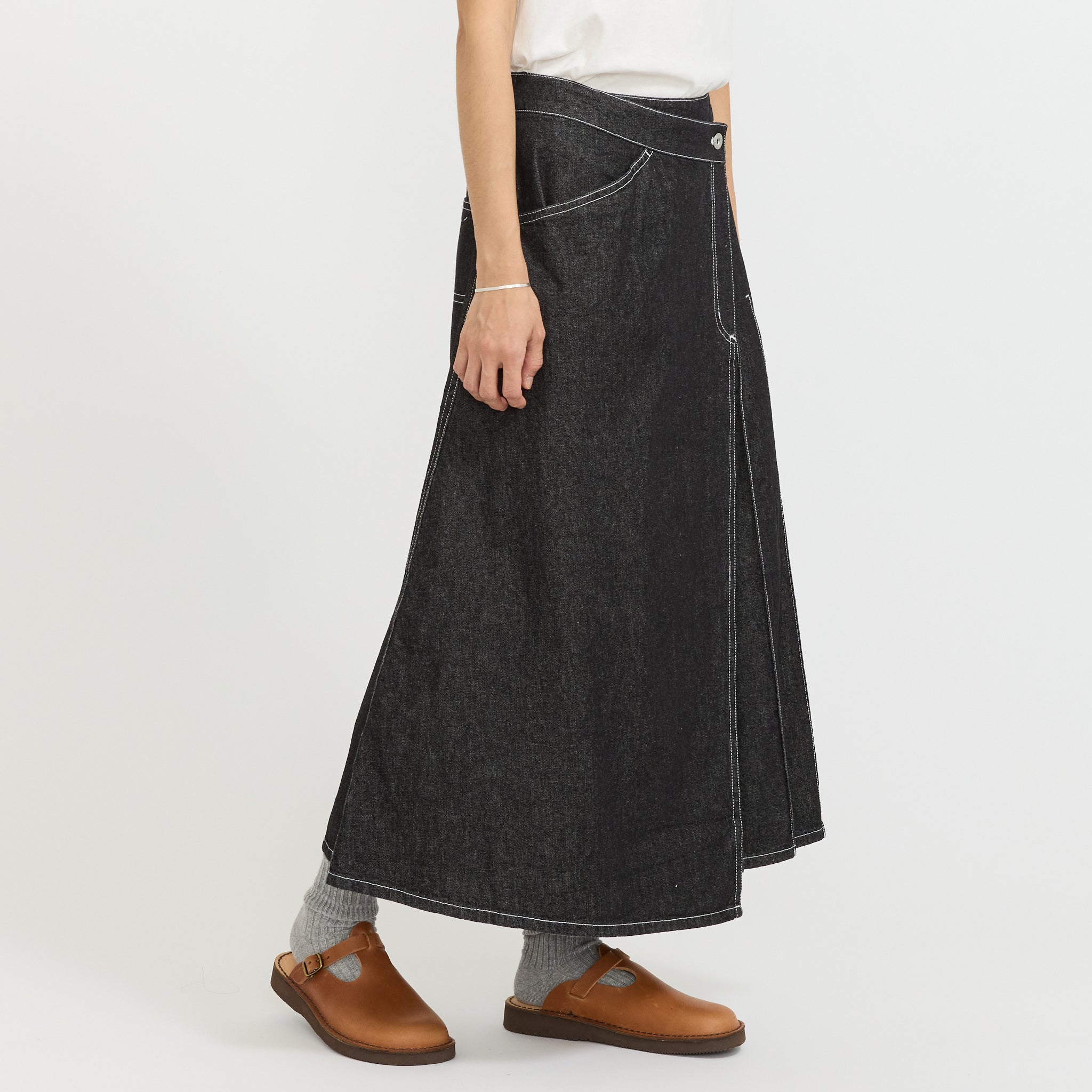 Beams Boy | Wrap Pleated Skirt Black Denim | Maplestore