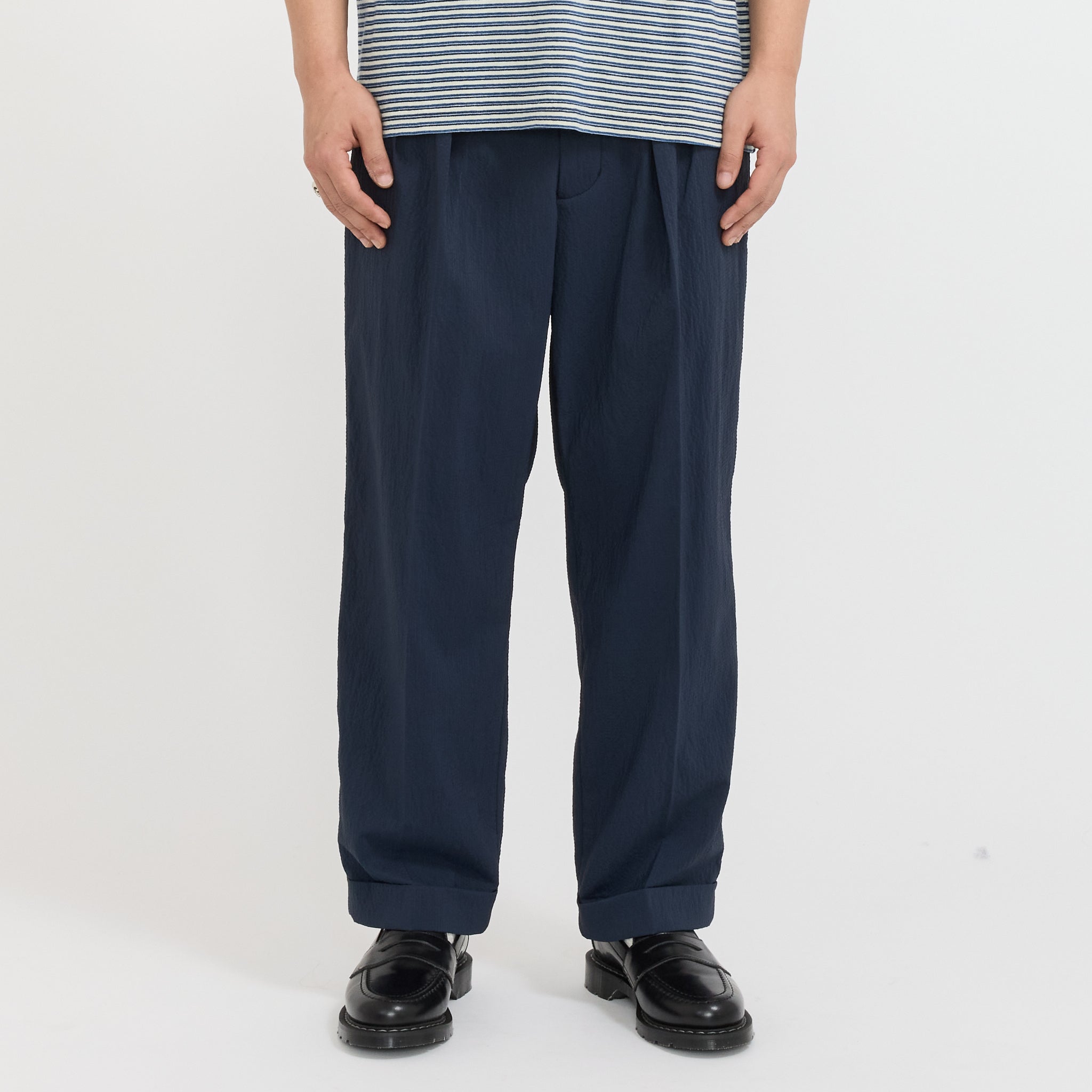 Beams Plus | 2 Pleats Anywhere Seersucker Navy | Maplestore