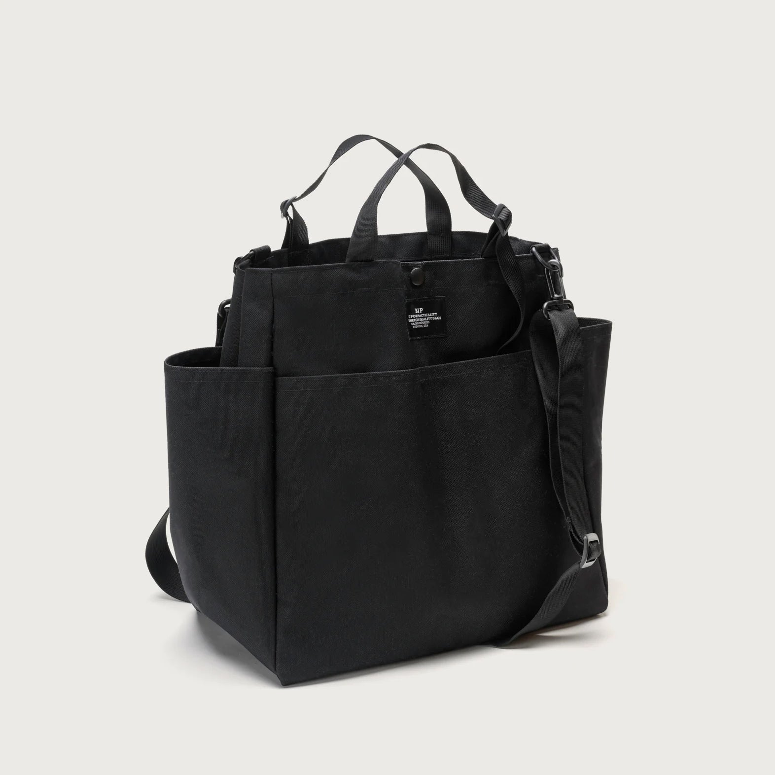 Bags In Progress | Carry-All Beach Bag Black | Maplestore