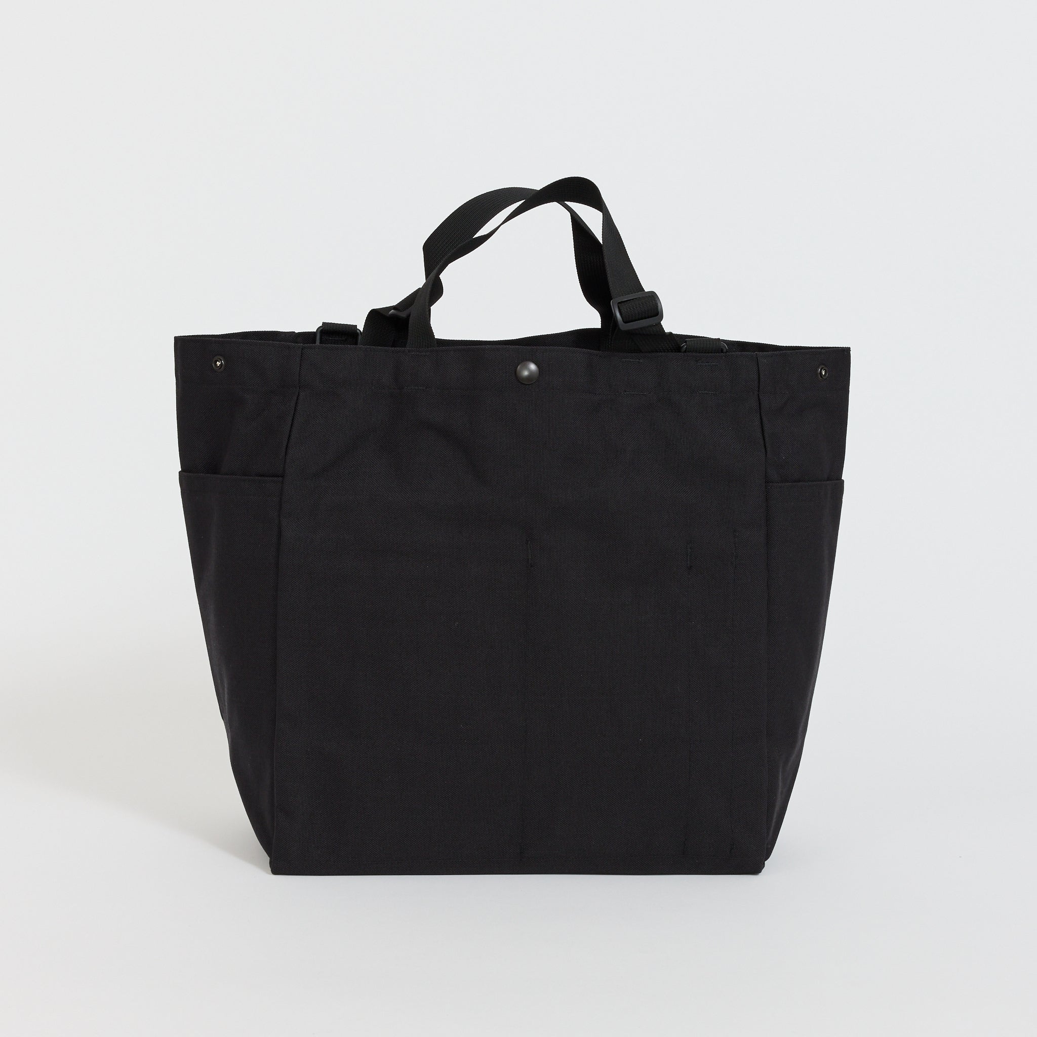 Bags In Progress | Carry-All Beach Bag Black | Maplestore