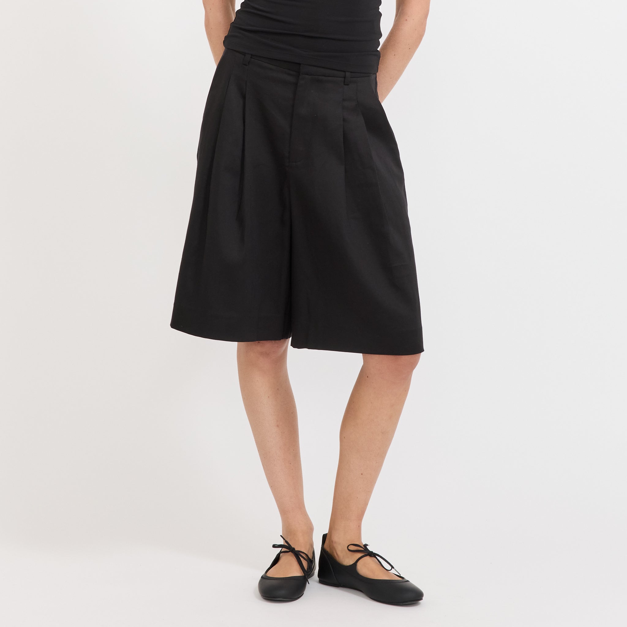 Blanca | Junia Shorts Black | Maplestore