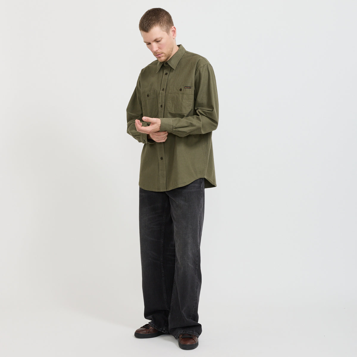 Nudie Jeans Co. | Julian Shirt Back Sateen Olive Green | Maplestore