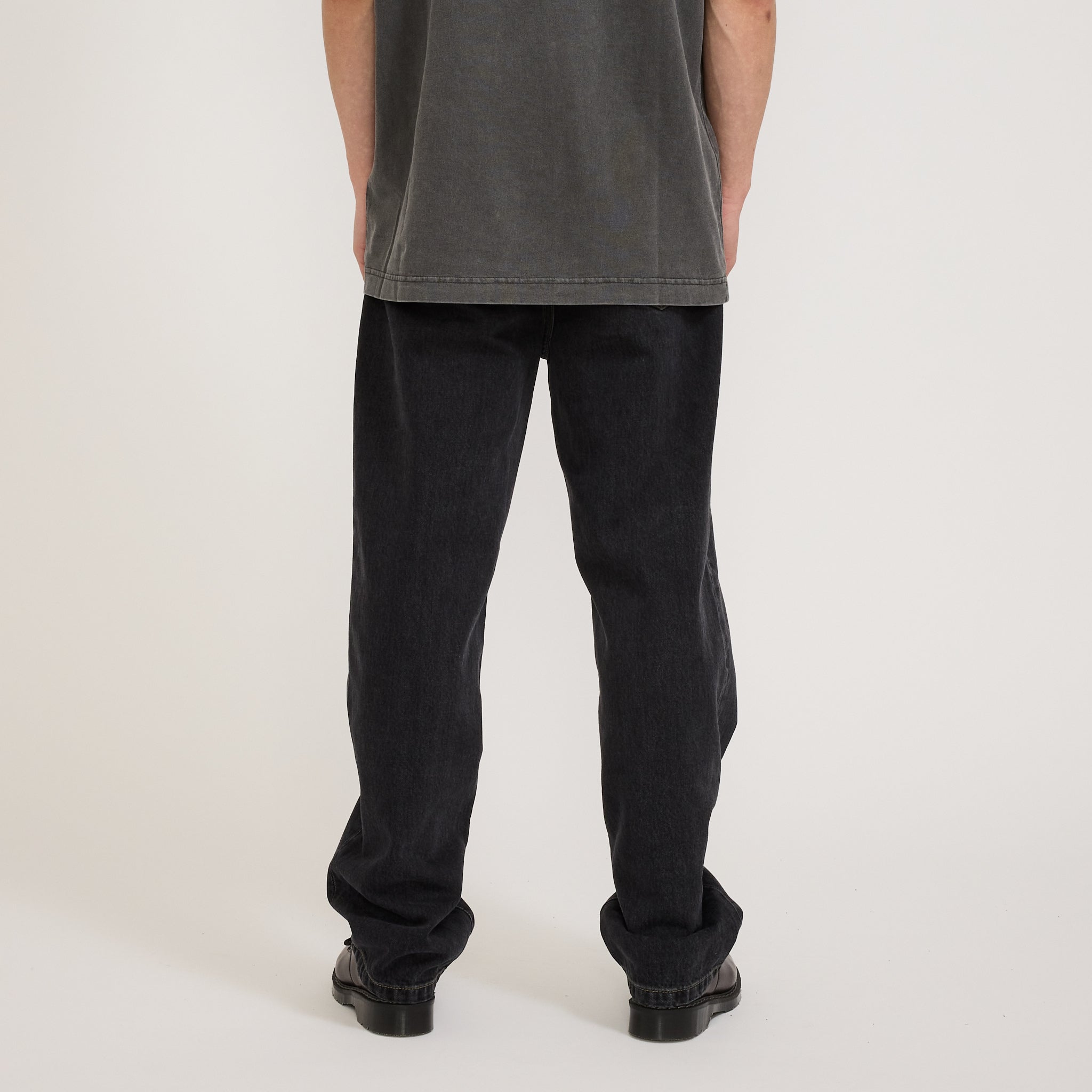 Carhartt WIP | Aaron Pant Black Stone Washed | Maplestore