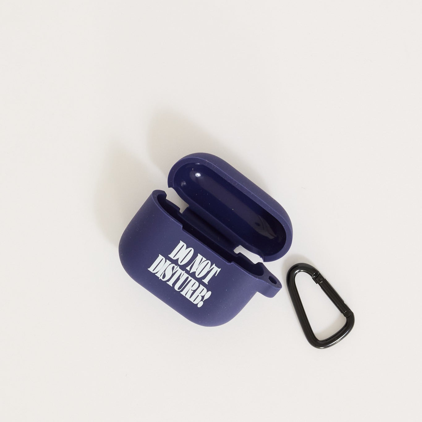 Carhartt WIP | Do Not Disturb AirPods Case Aura/Aspen Green APP | Maplestore