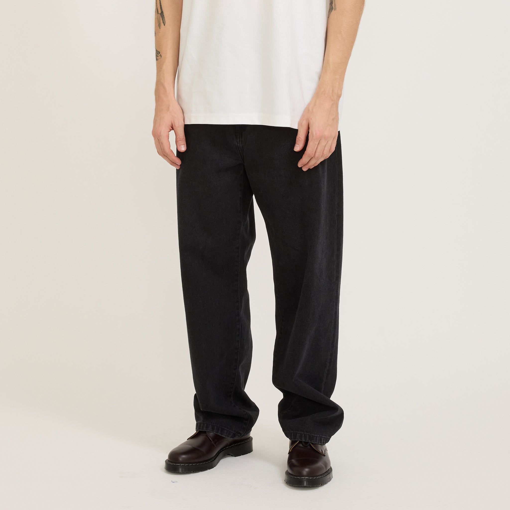 Carhartt WIP | Landon Pant Black Stone Washed | Maplestore