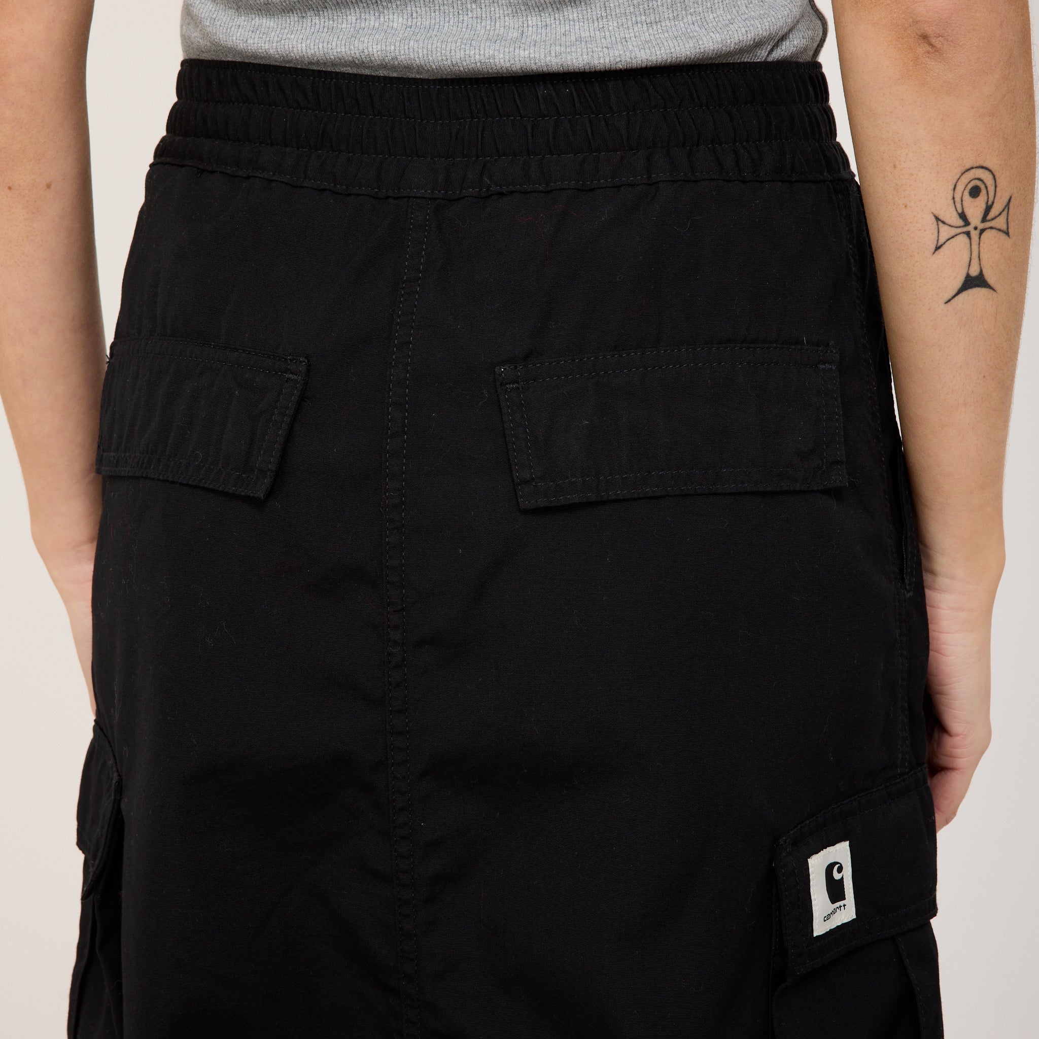 Carhartt WIP | Women's Jet Cargo Skirt Black | Maplestore