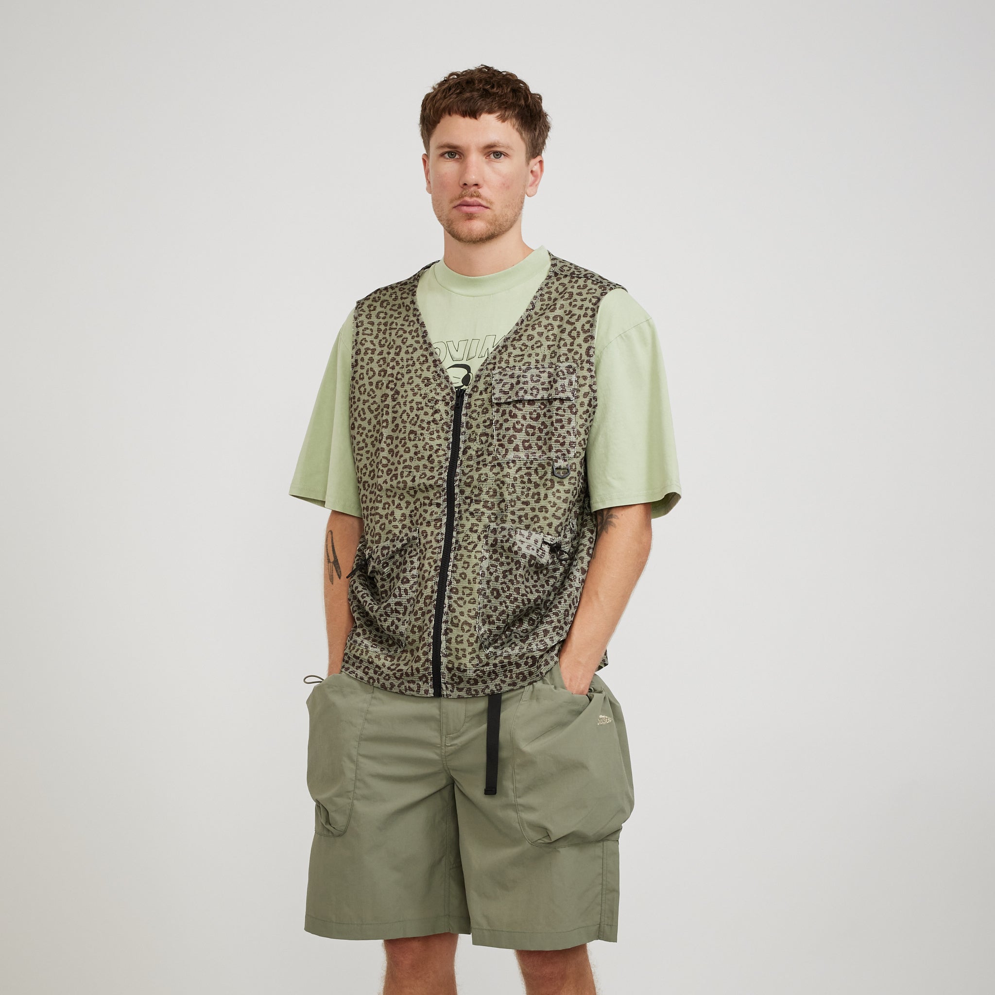 Checks | Cheetah Mesh Vest Olive | Maplestore