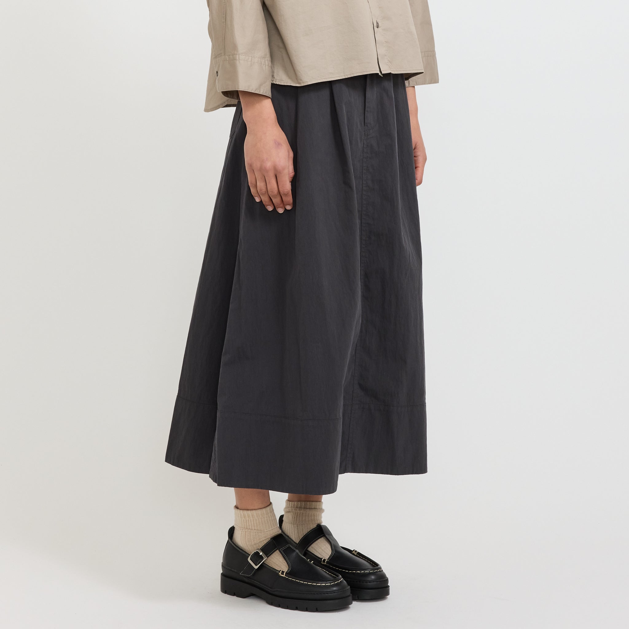 2 Tuck Skirt Charcoal