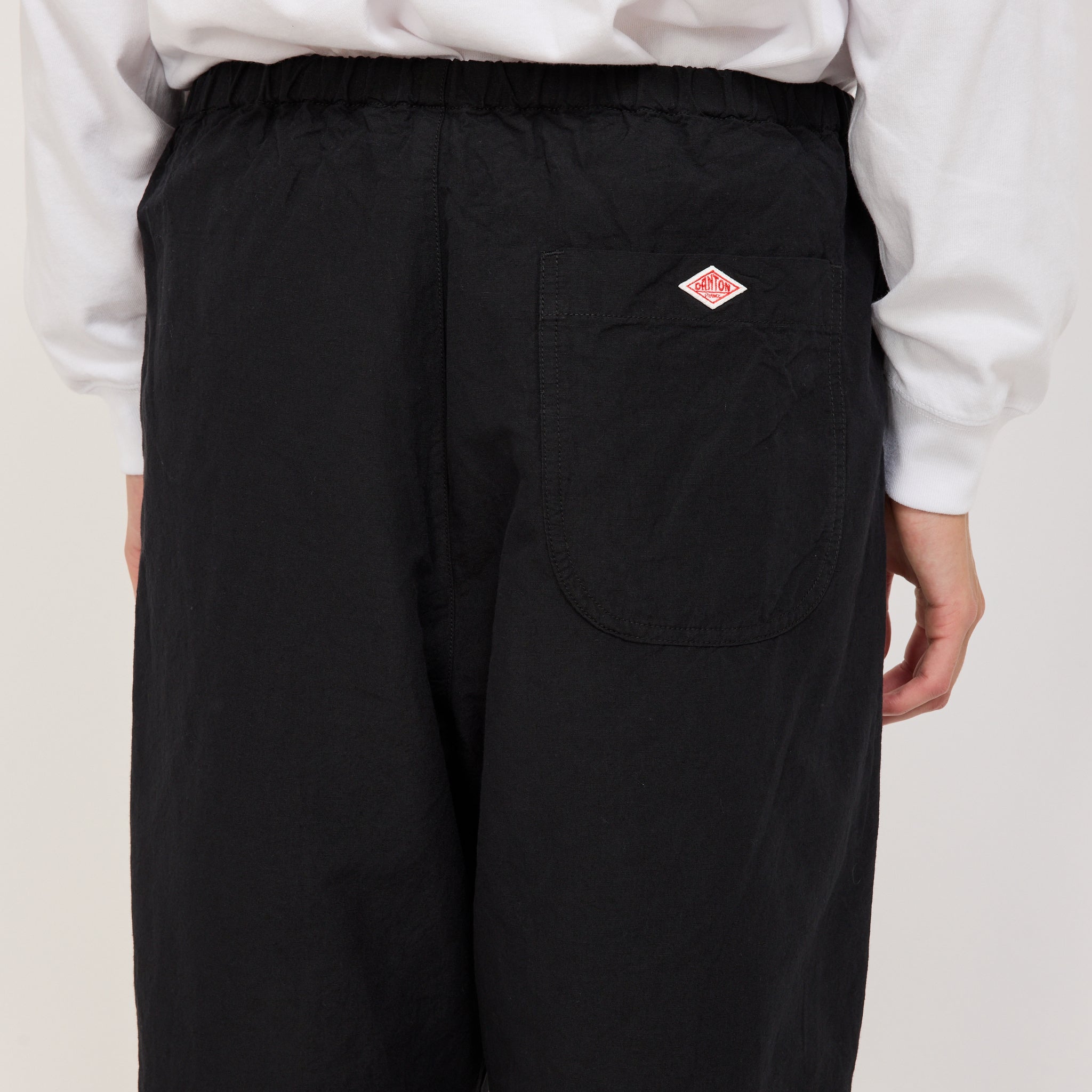 Danton | Womens Easy Pants Cotton/Linen Weather Cloth Black | Maplestore