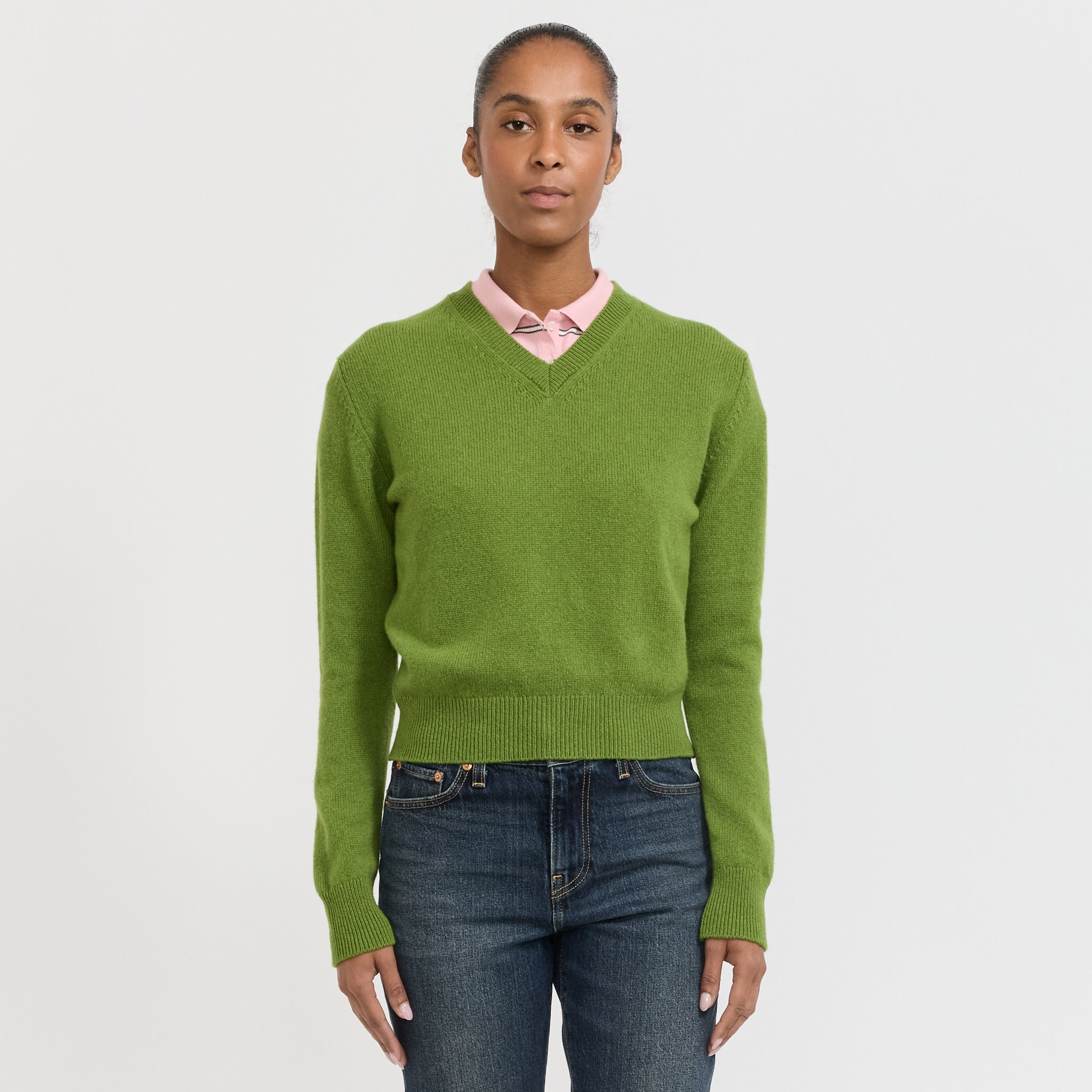 &Daughter | Sligo Shrunken V-Neck Pickle Green | Maplestore