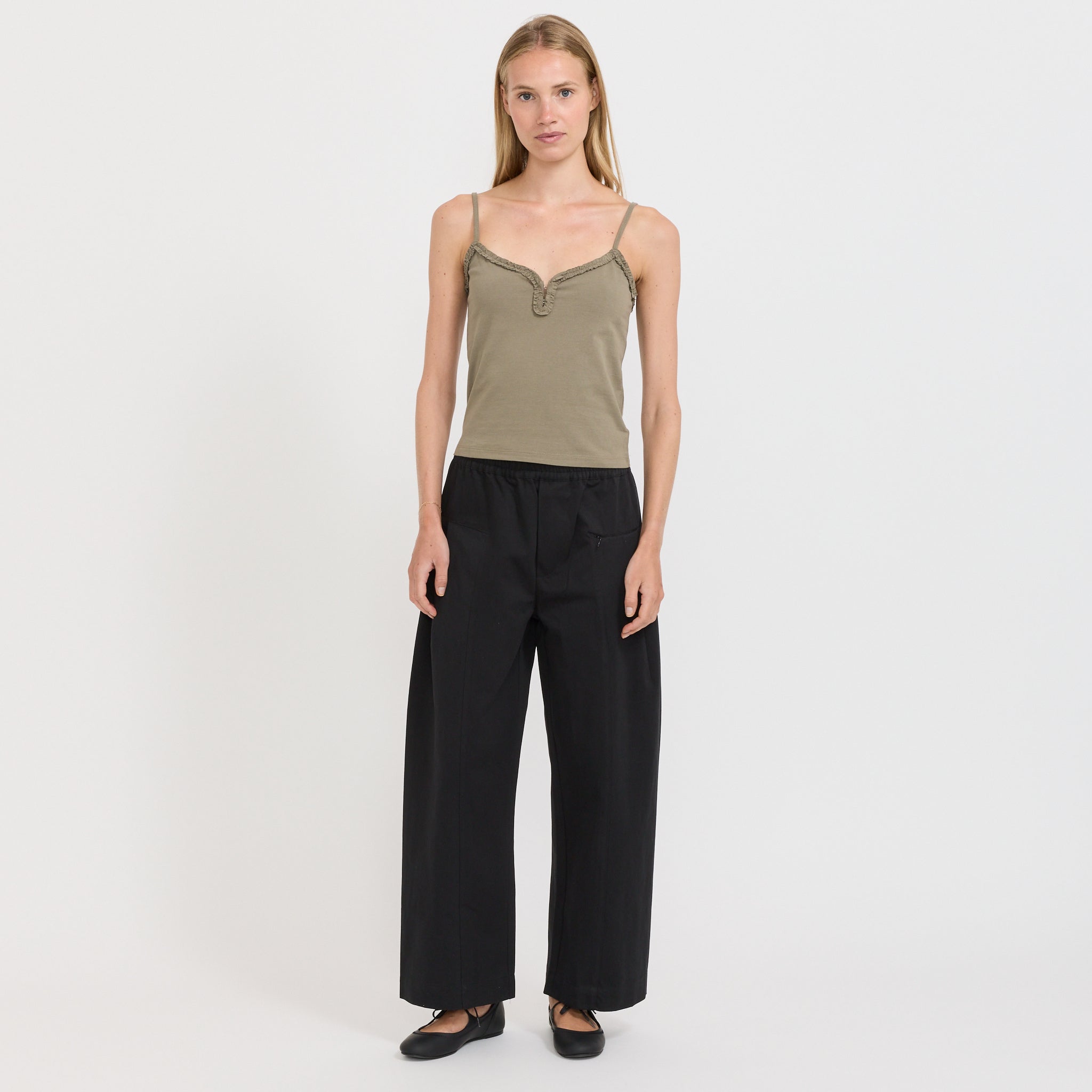 Deiji Studios | Clasp Singlet Khaki | Maplestore