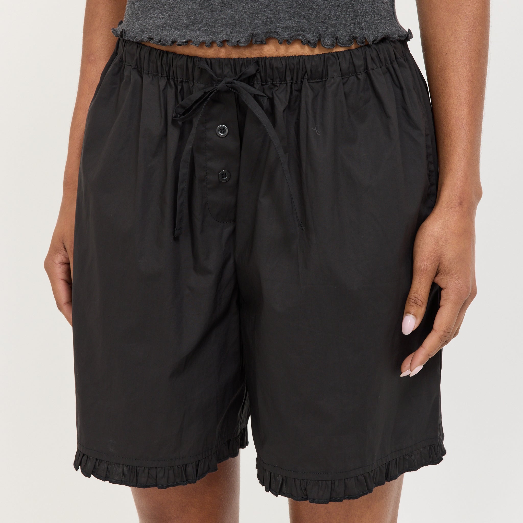 Flounce Short Black