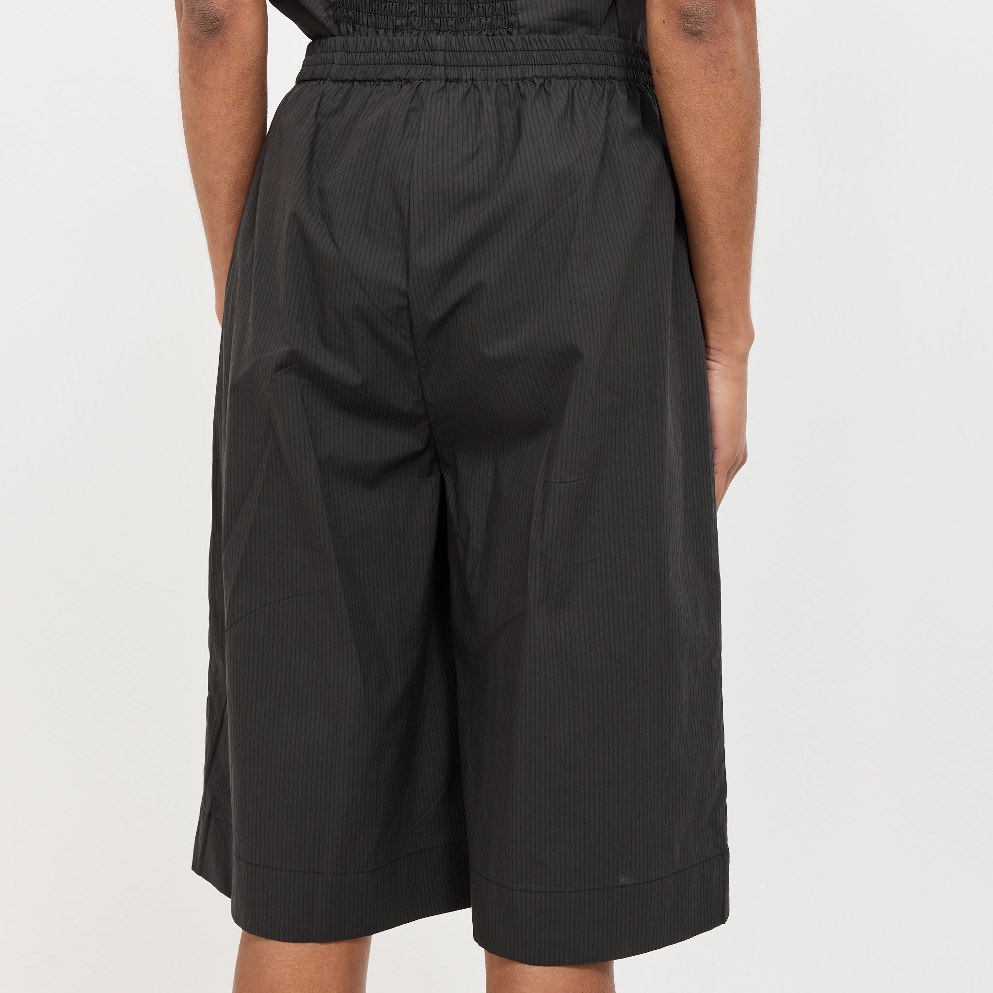 Long Lounger Black Stripe
