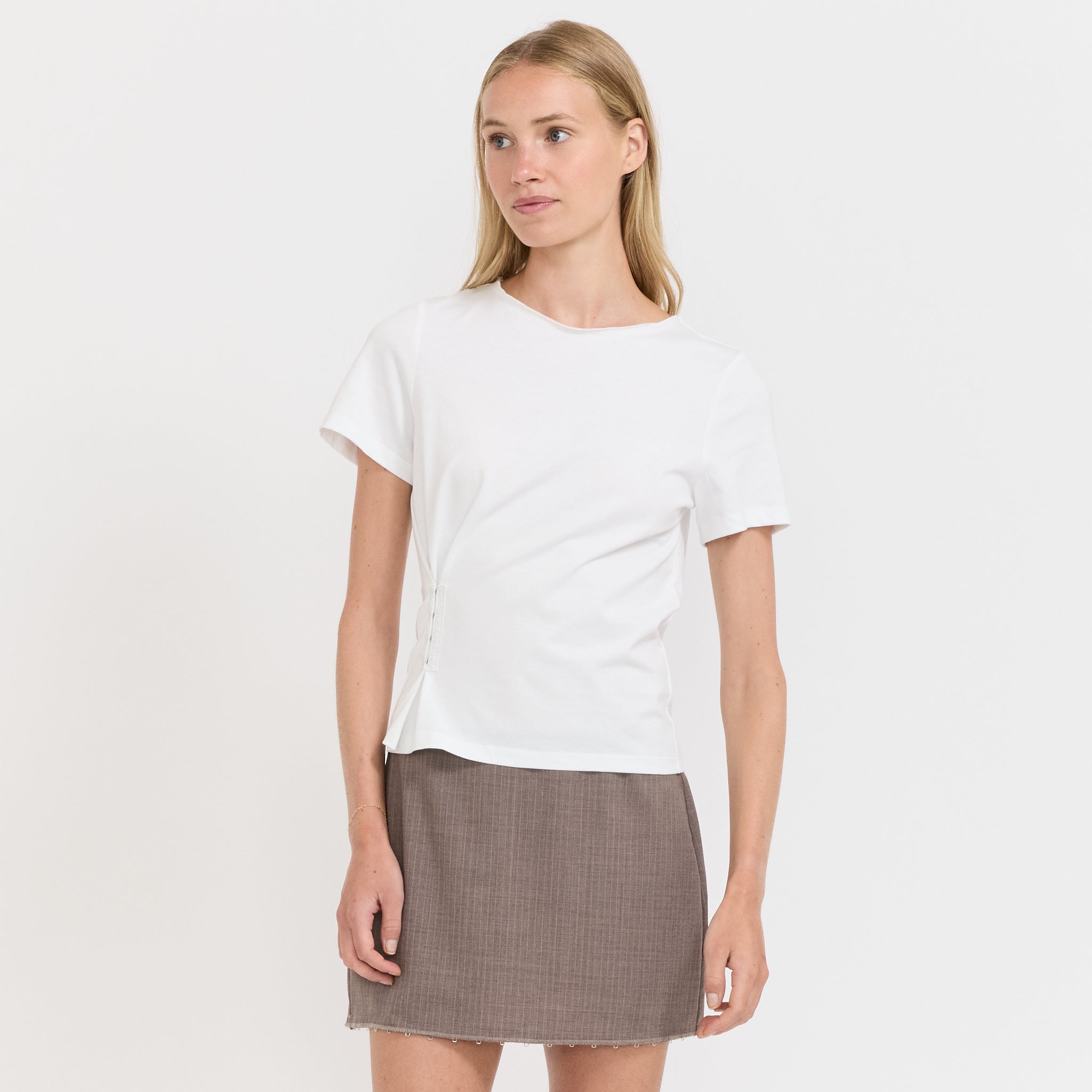 Deiji Studios | Pinch Tee White | Maplestore