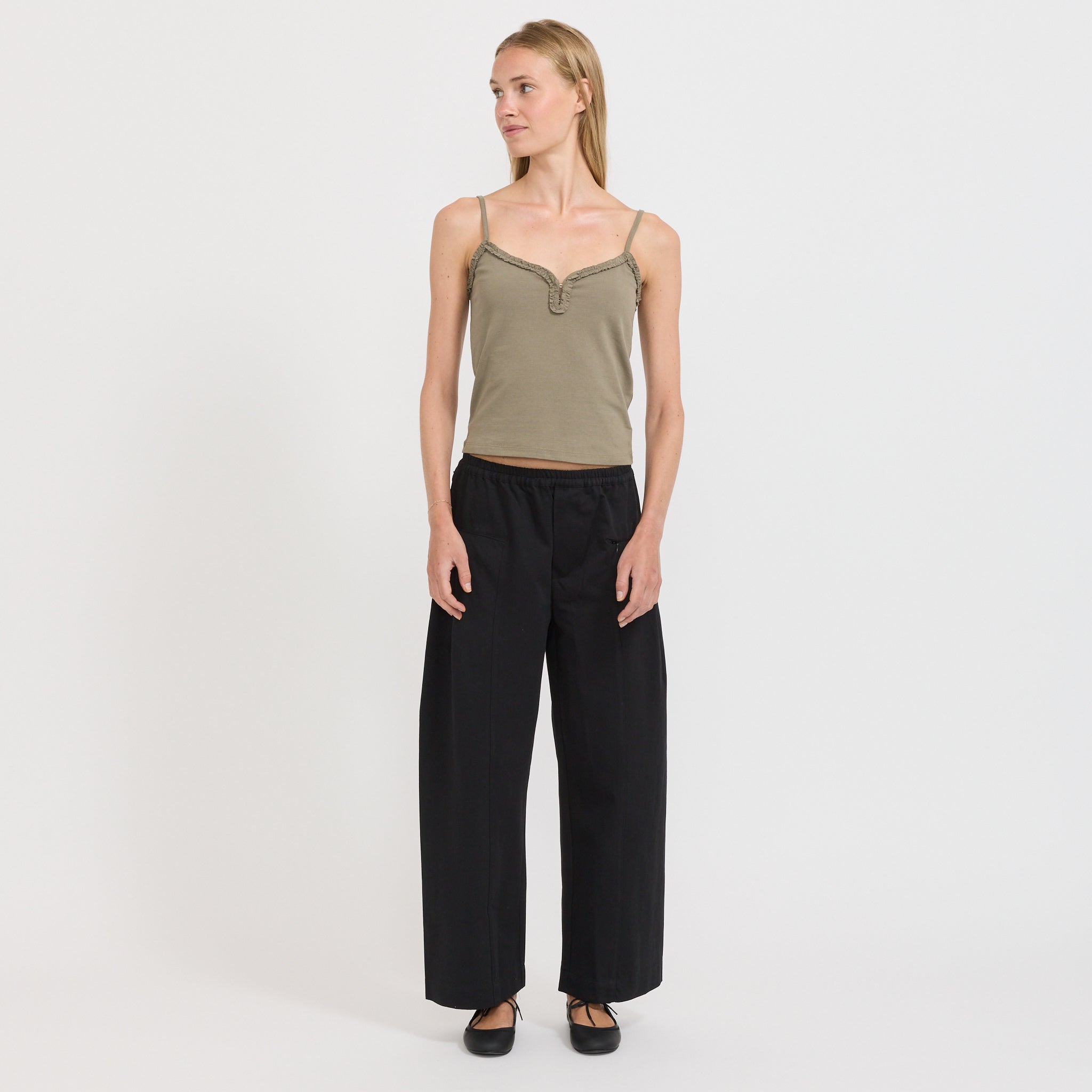 Deiji Studios | Pleat Pant Black | Maplestore